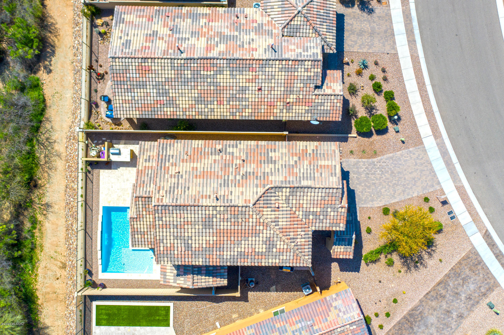 1005 W Lark Bunting Lane