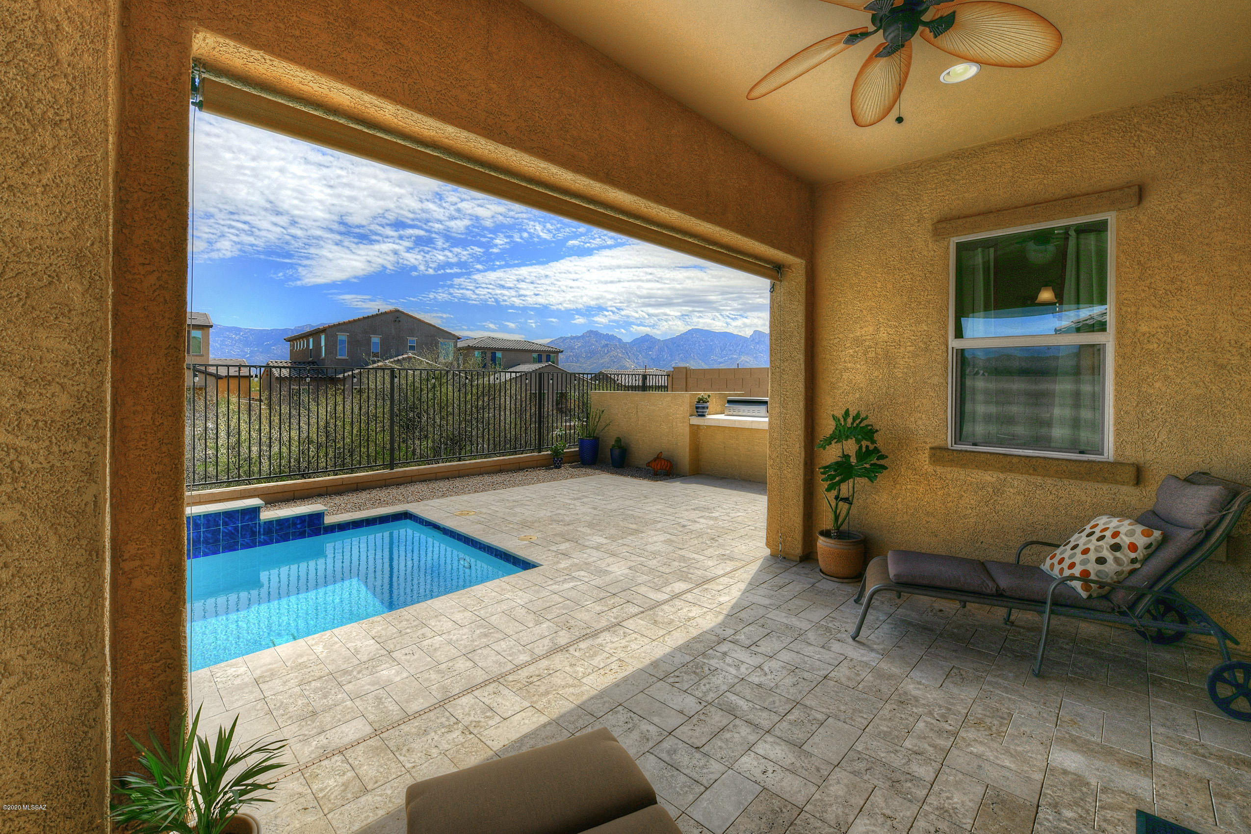 1005 W Lark Bunting Lane