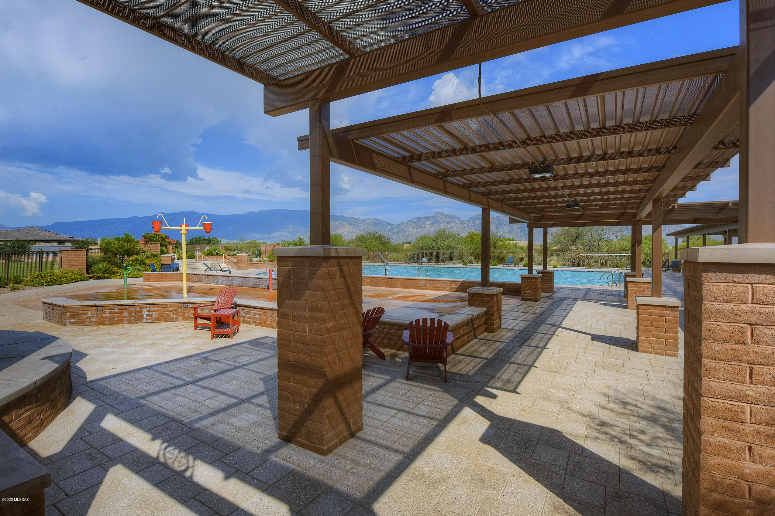 1005 W Lark Bunting Lane