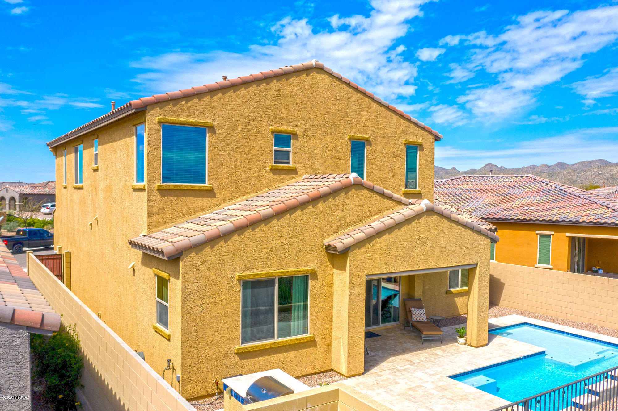 1005 W Lark Bunting Lane