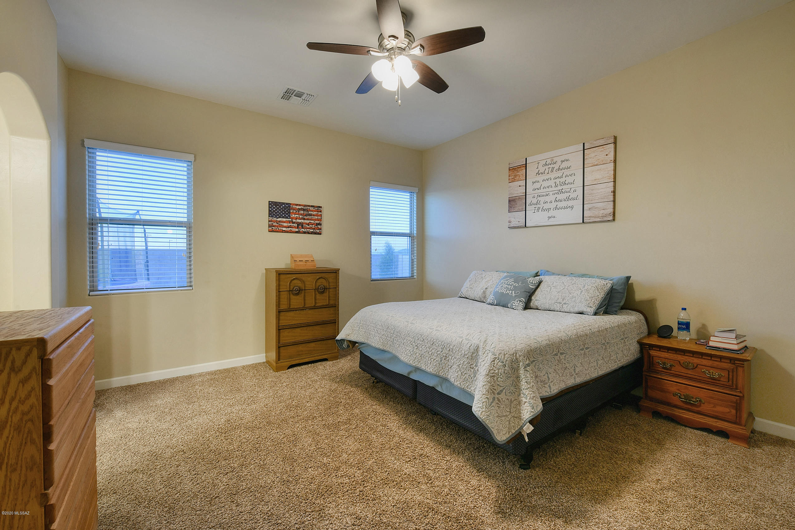 9877 N Howling Wolf Road