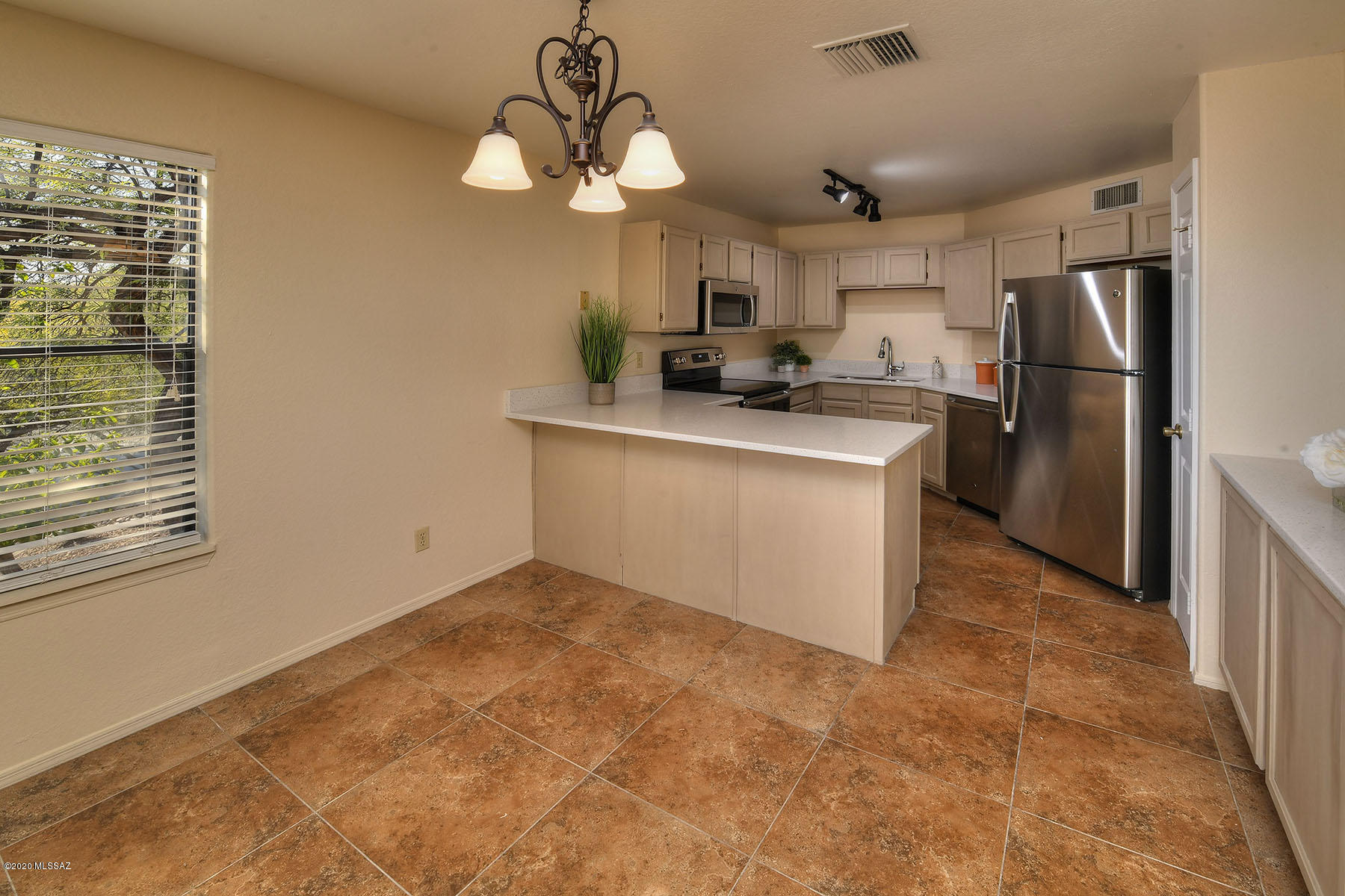 6655 N Canyon Crest Drive Unit: 10259