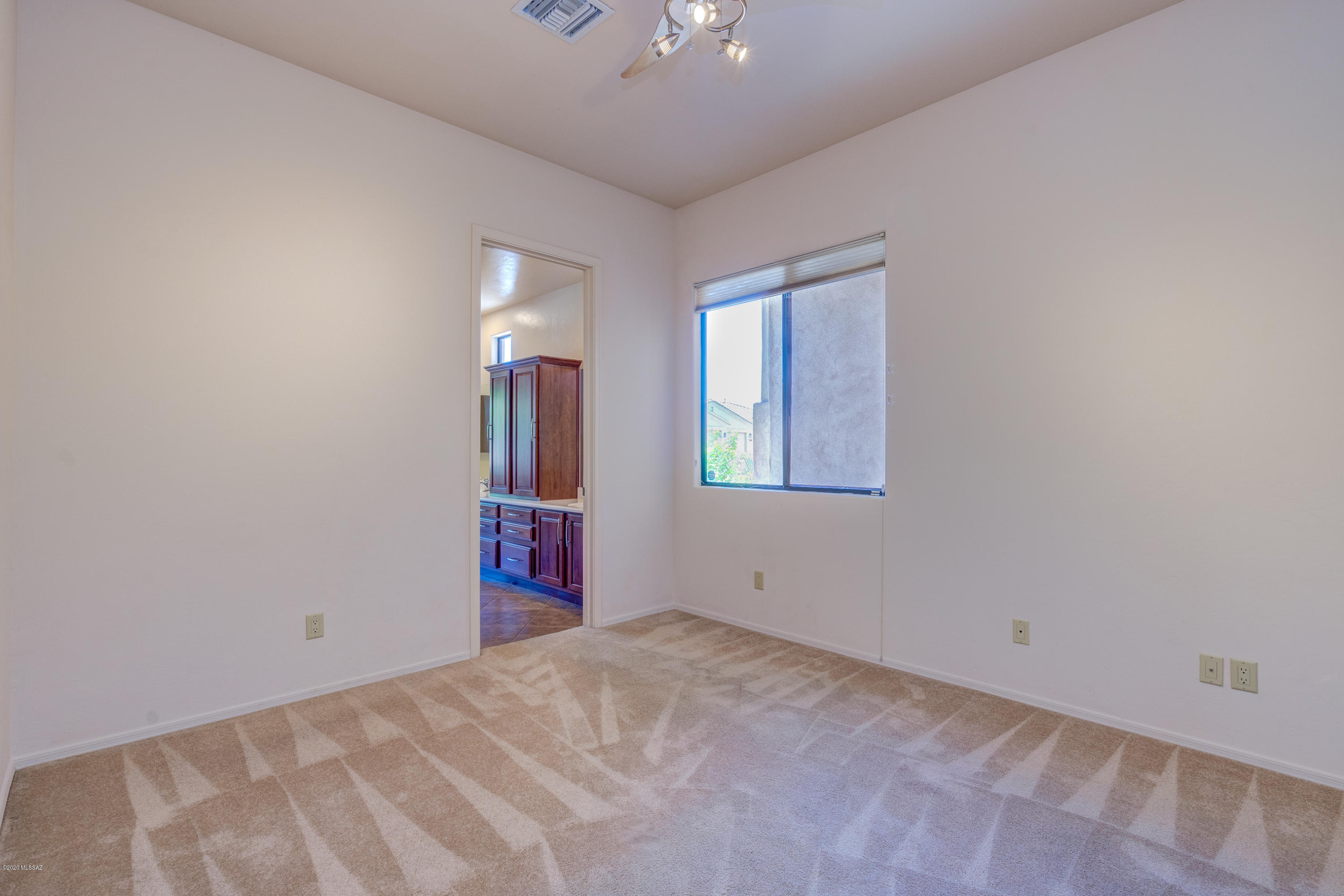 5362 E Camino Rio De Luz