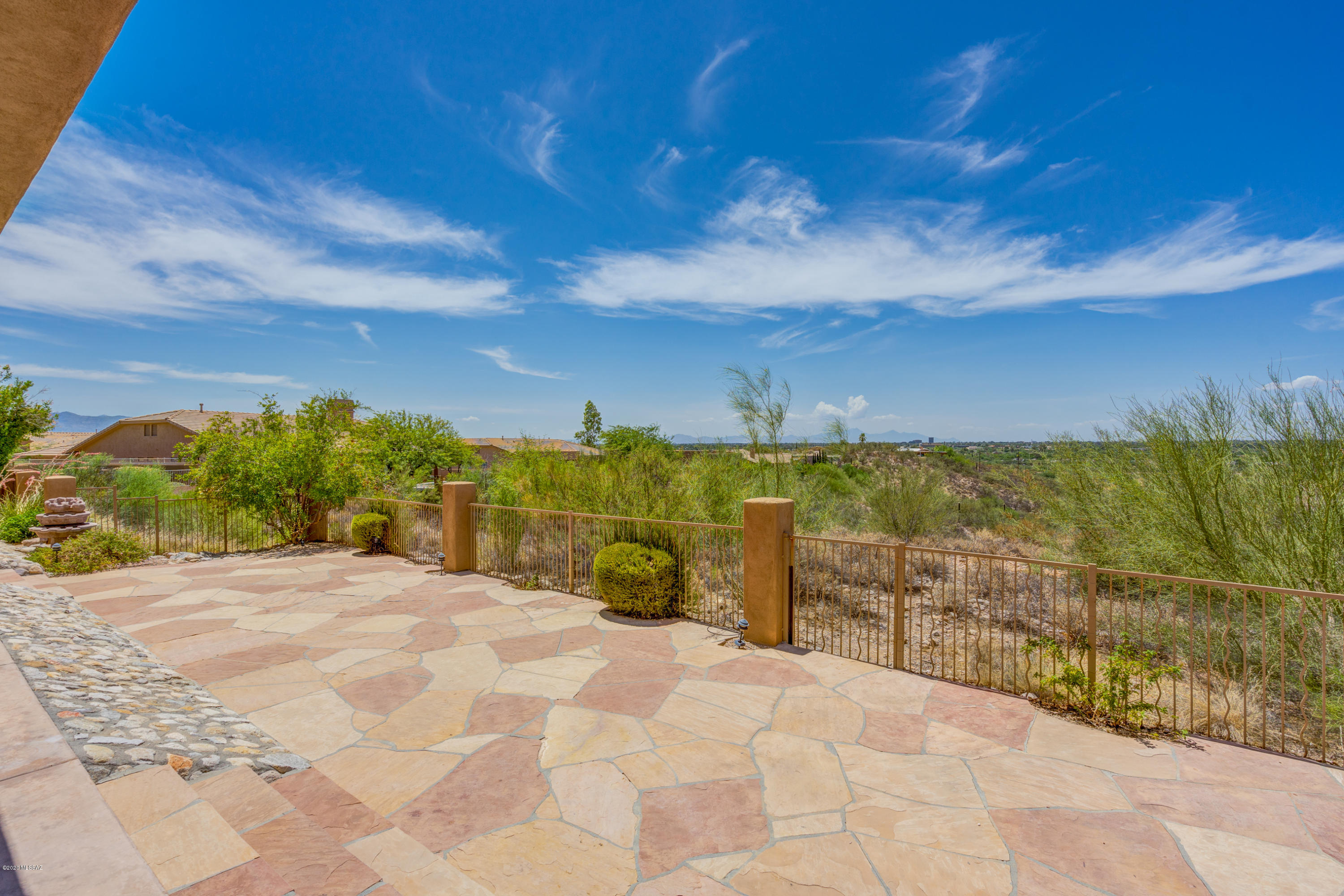 5362 E Camino Rio De Luz