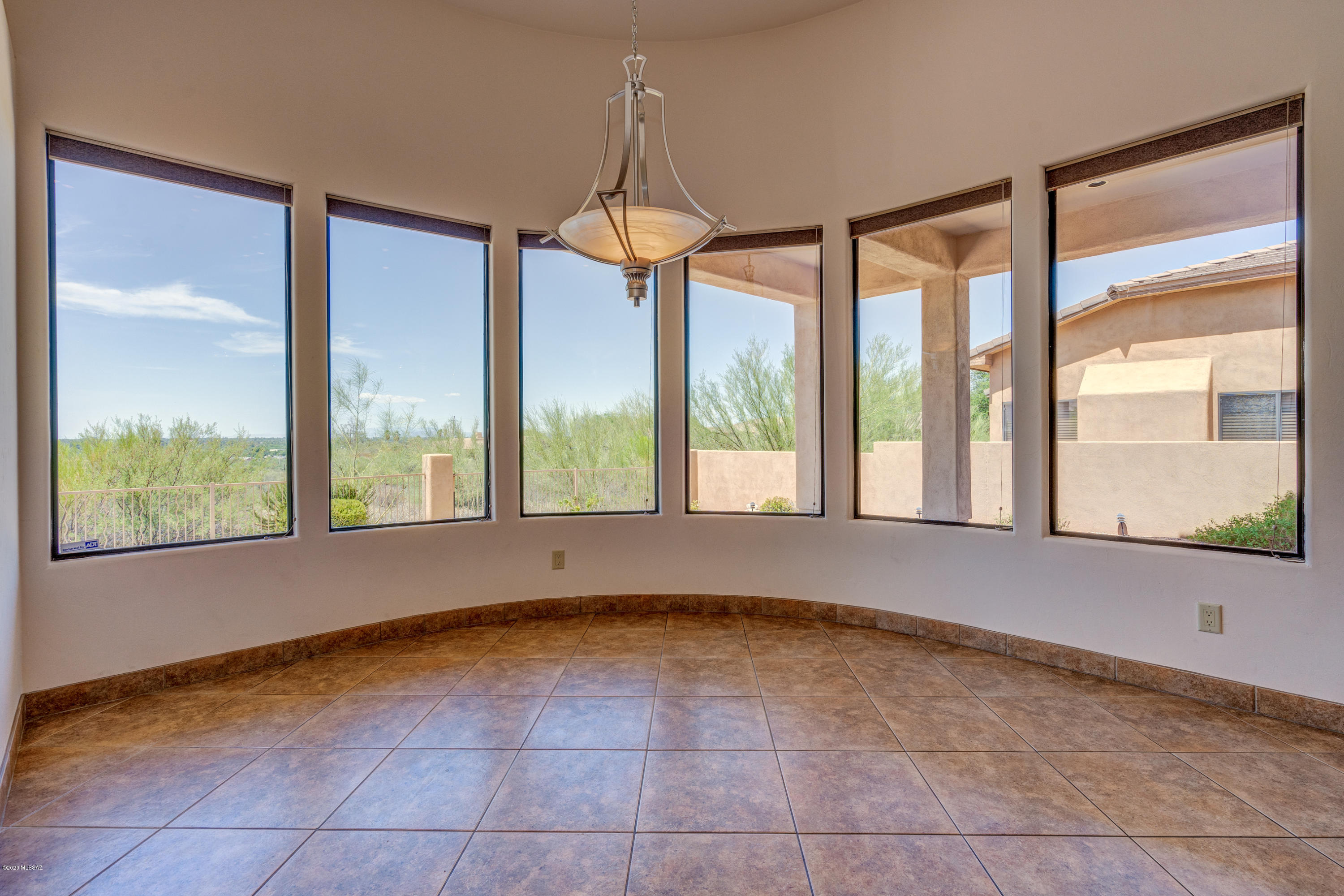 5362 E Camino Rio De Luz