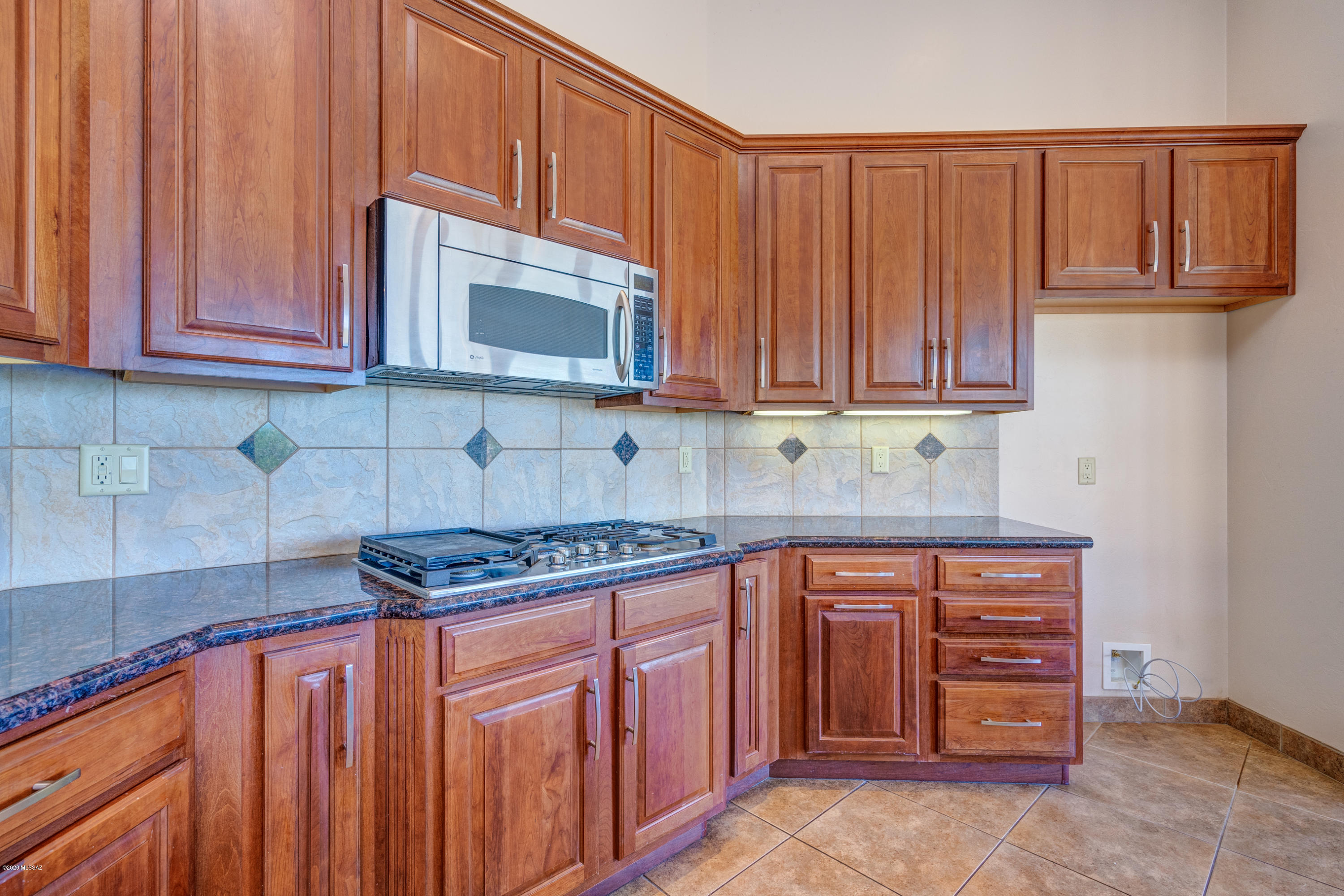 5362 E Camino Rio De Luz