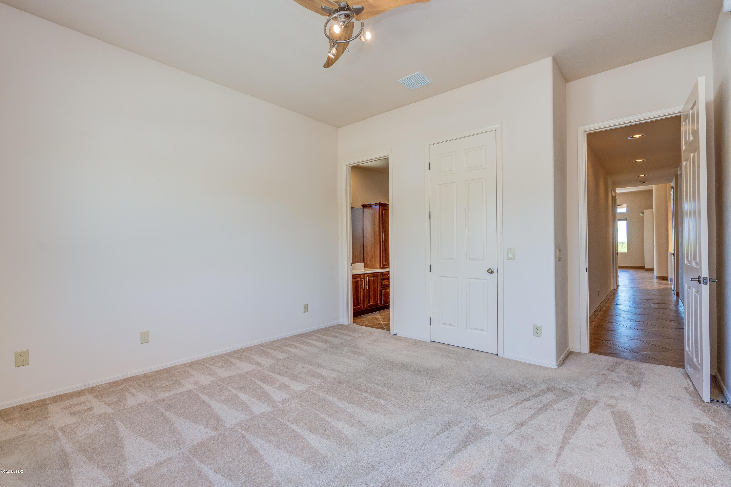 5362 E Camino Rio De Luz