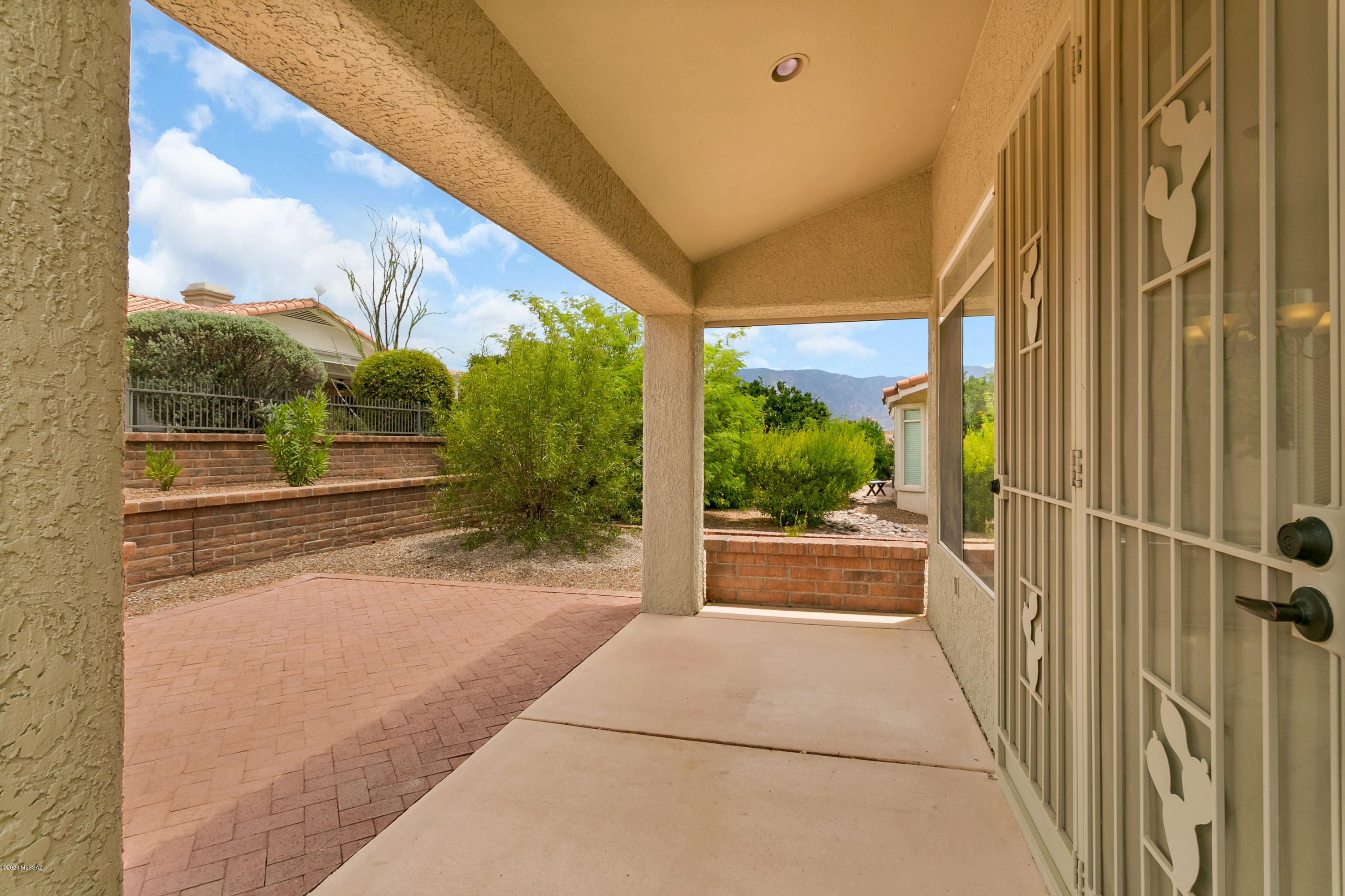 979 E Seven Palms Drive