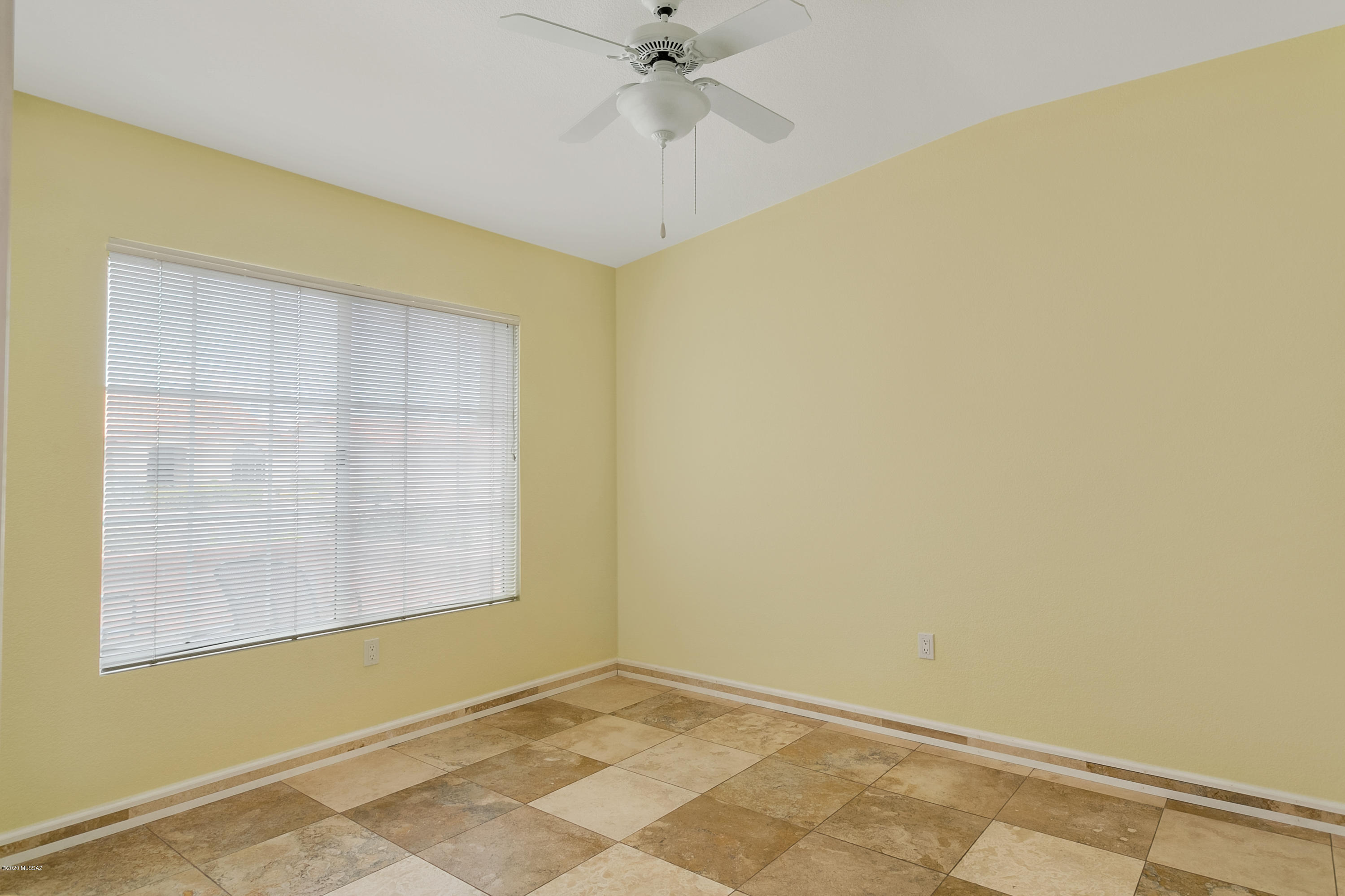 979 E Seven Palms Drive