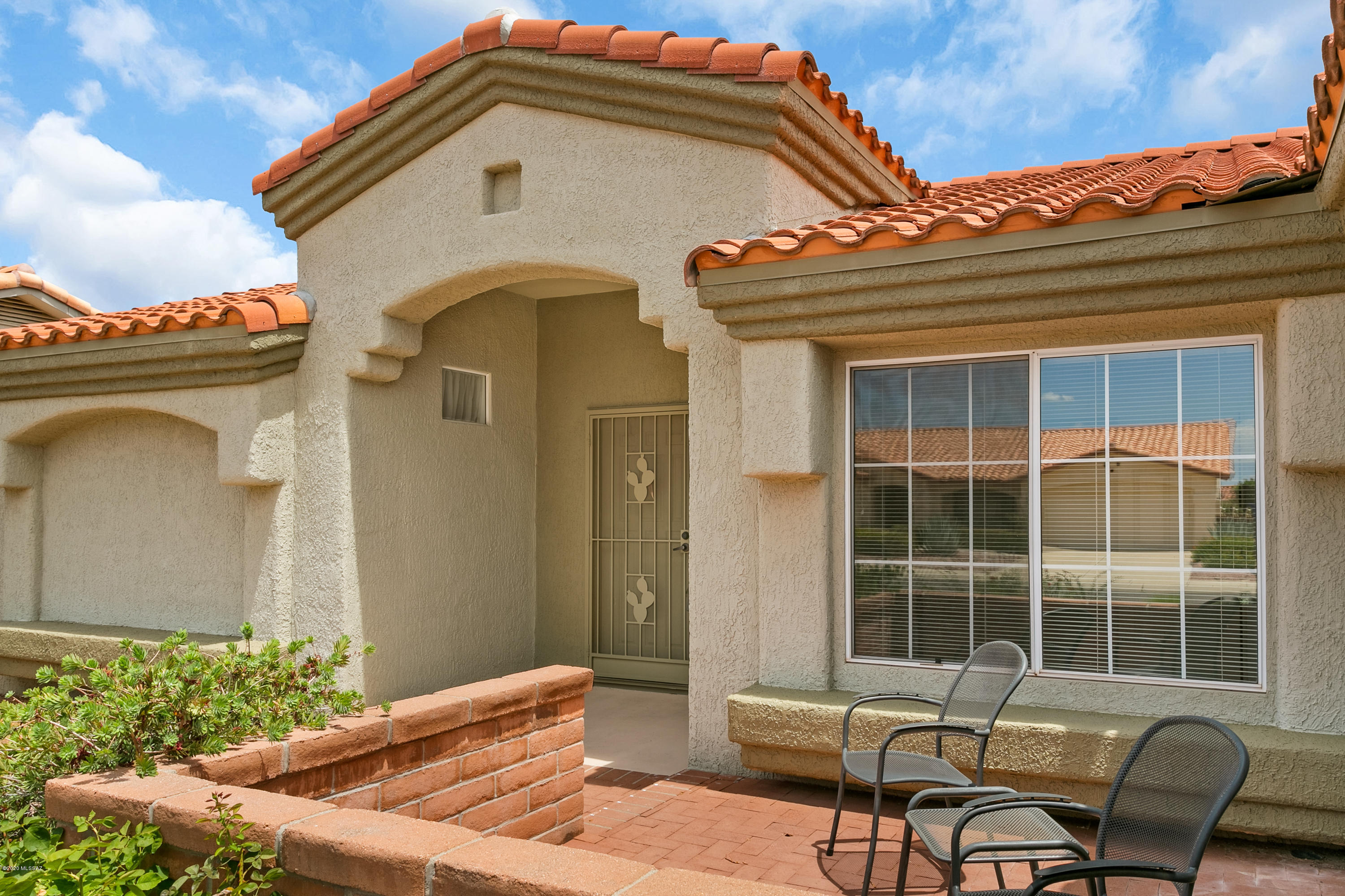 979 E Seven Palms Drive