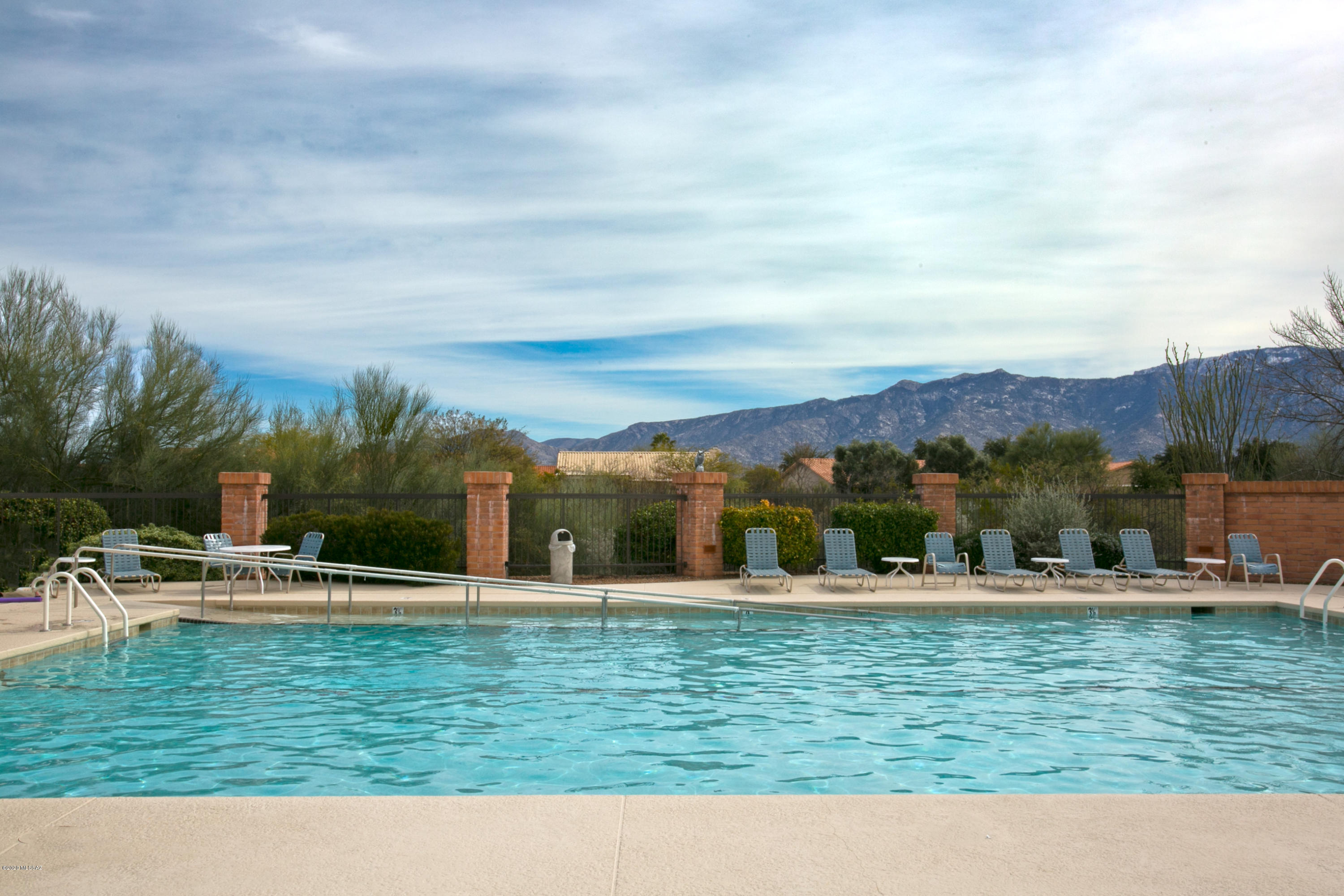 979 E Seven Palms Drive