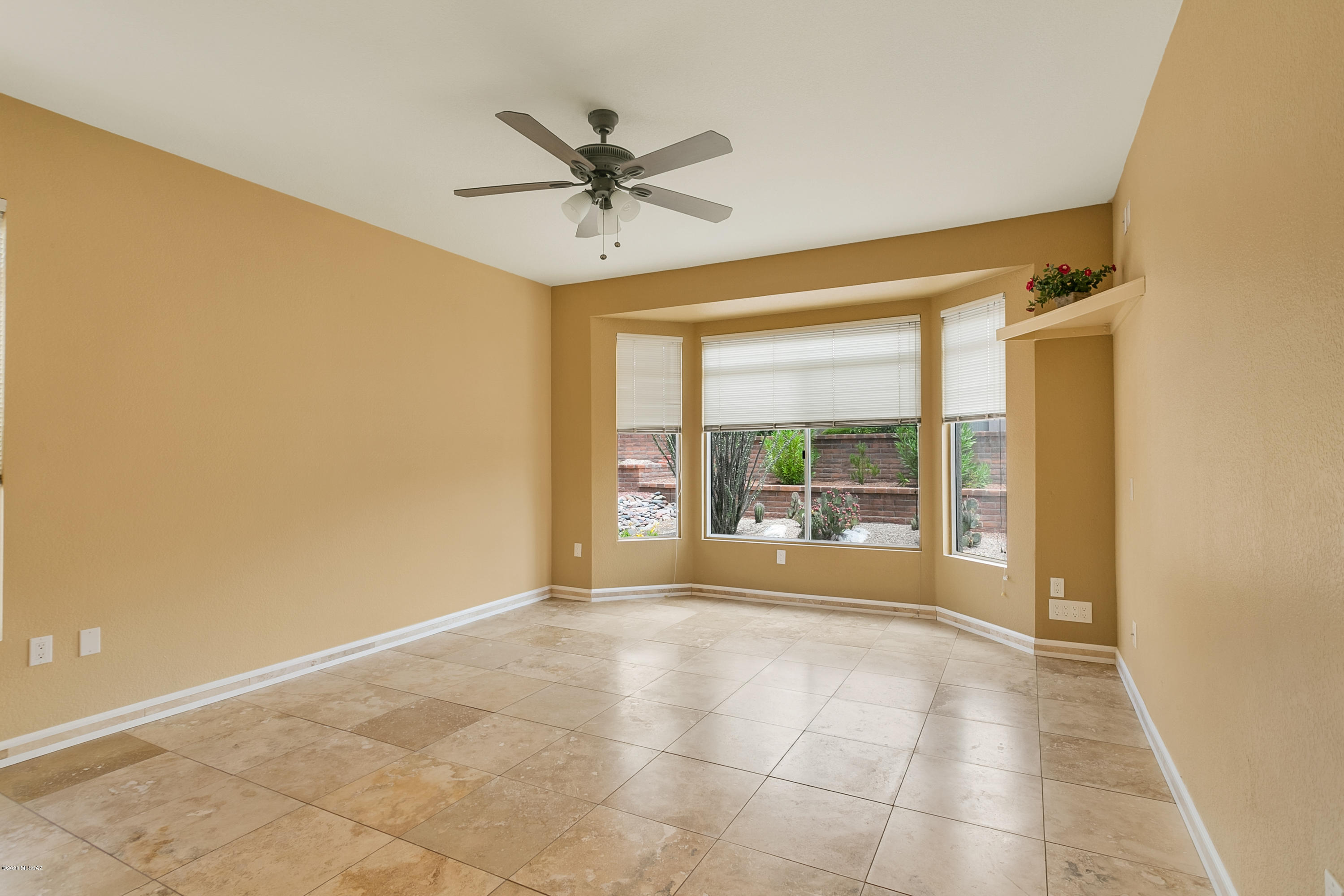 979 E Seven Palms Drive