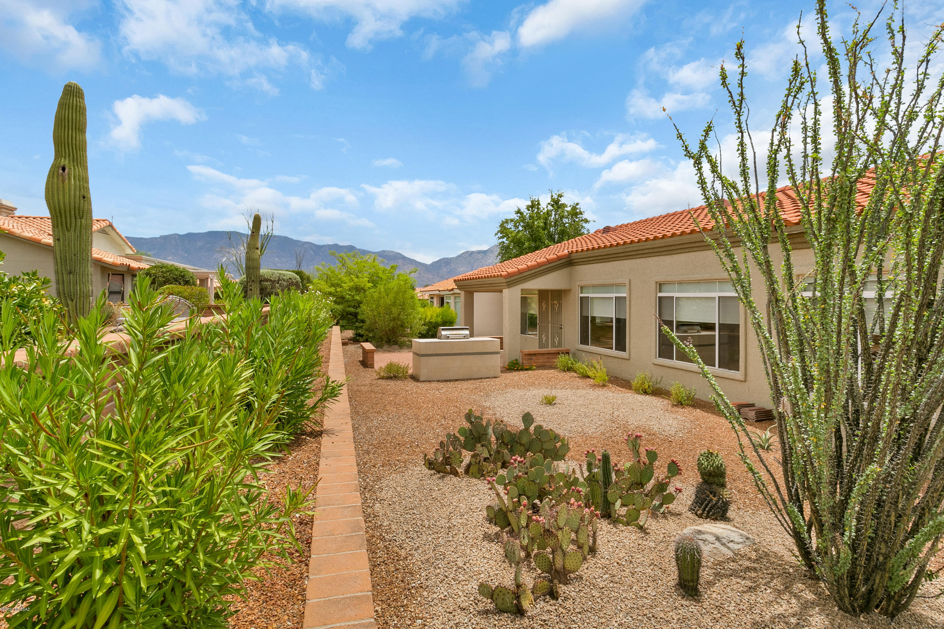 979 E Seven Palms Drive