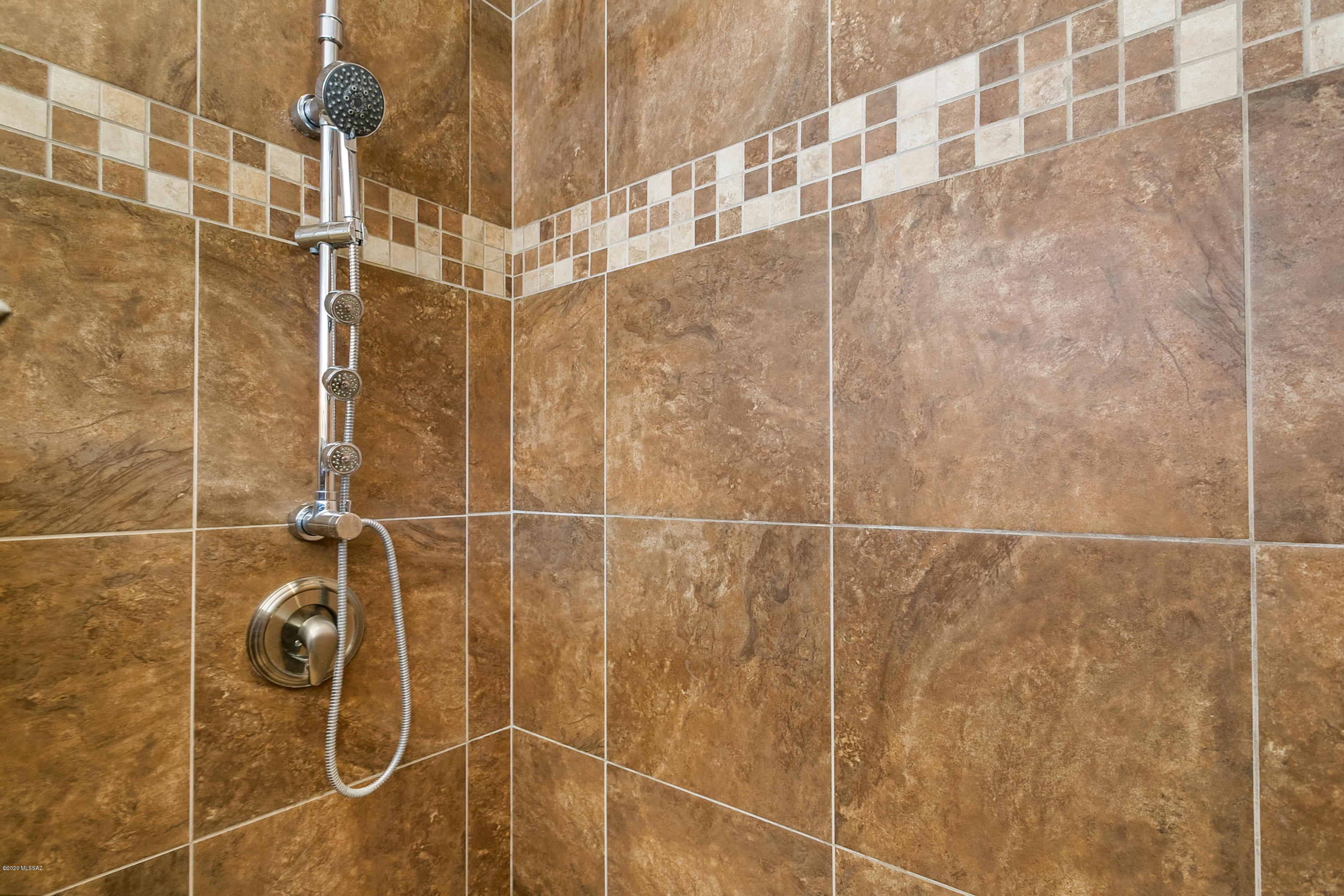 979 E Seven Palms Drive