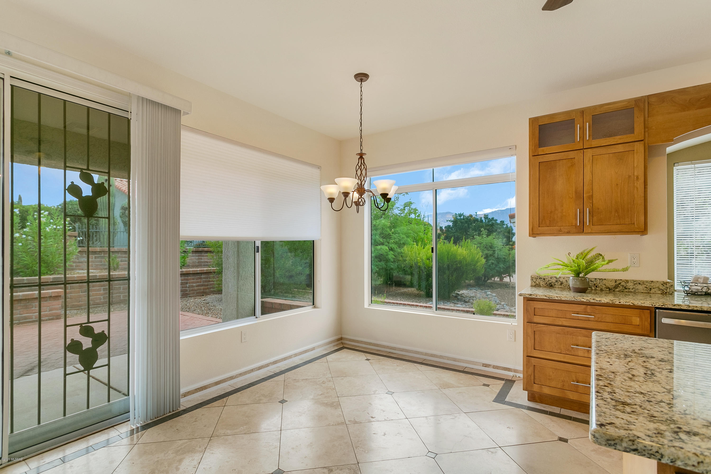 979 E Seven Palms Drive