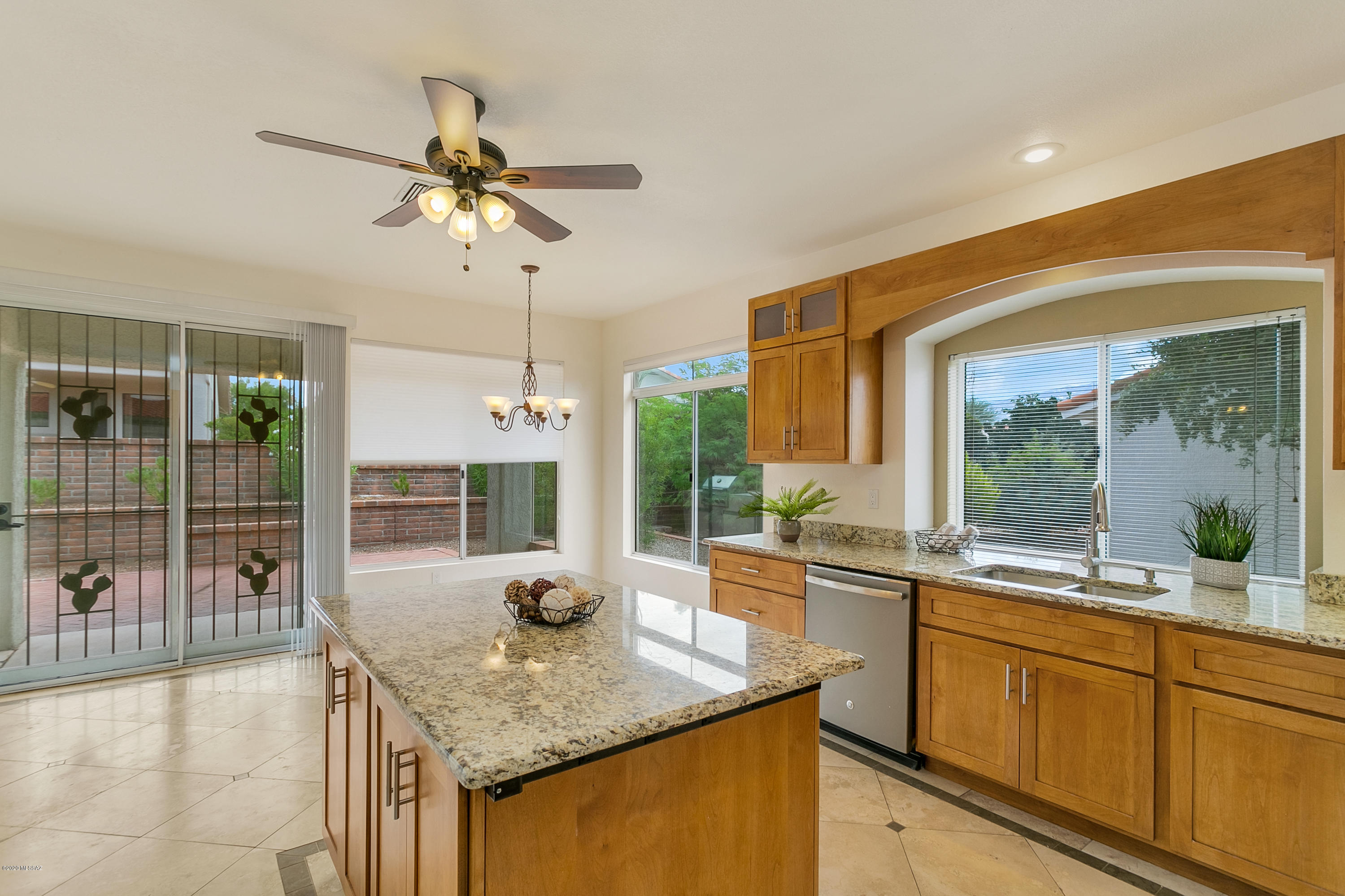 979 E Seven Palms Drive