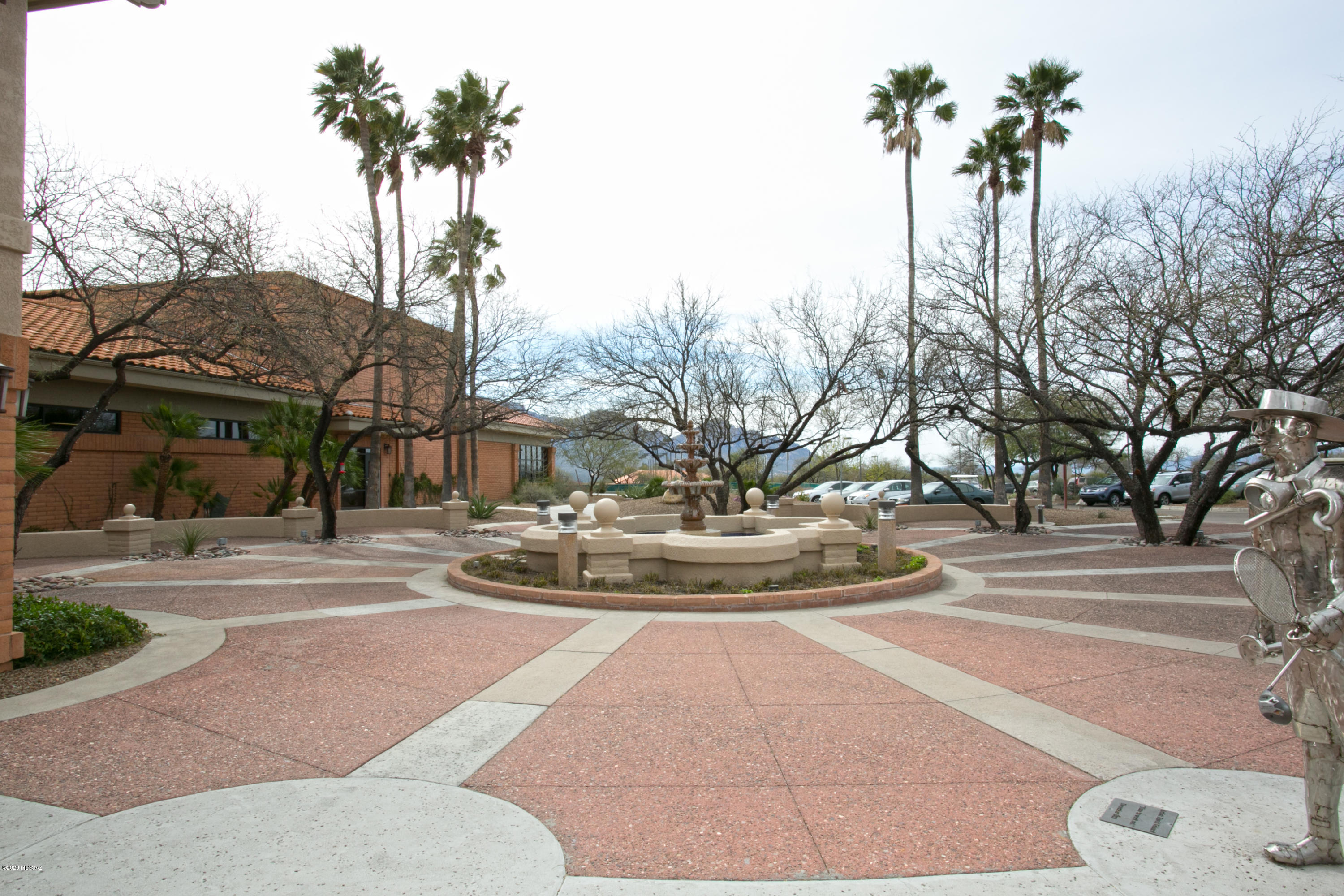 979 E Seven Palms Drive