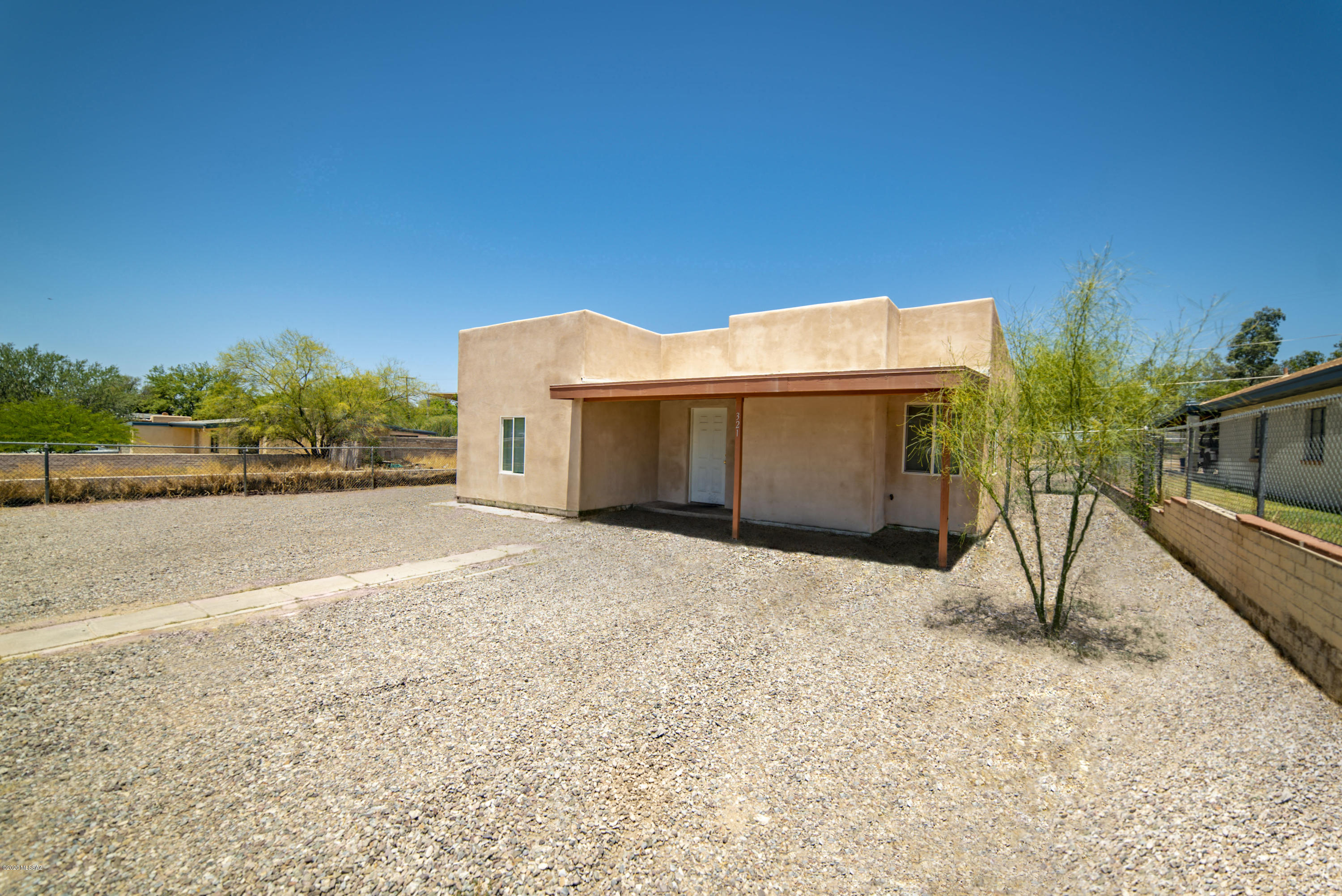 321 E Waverly Street