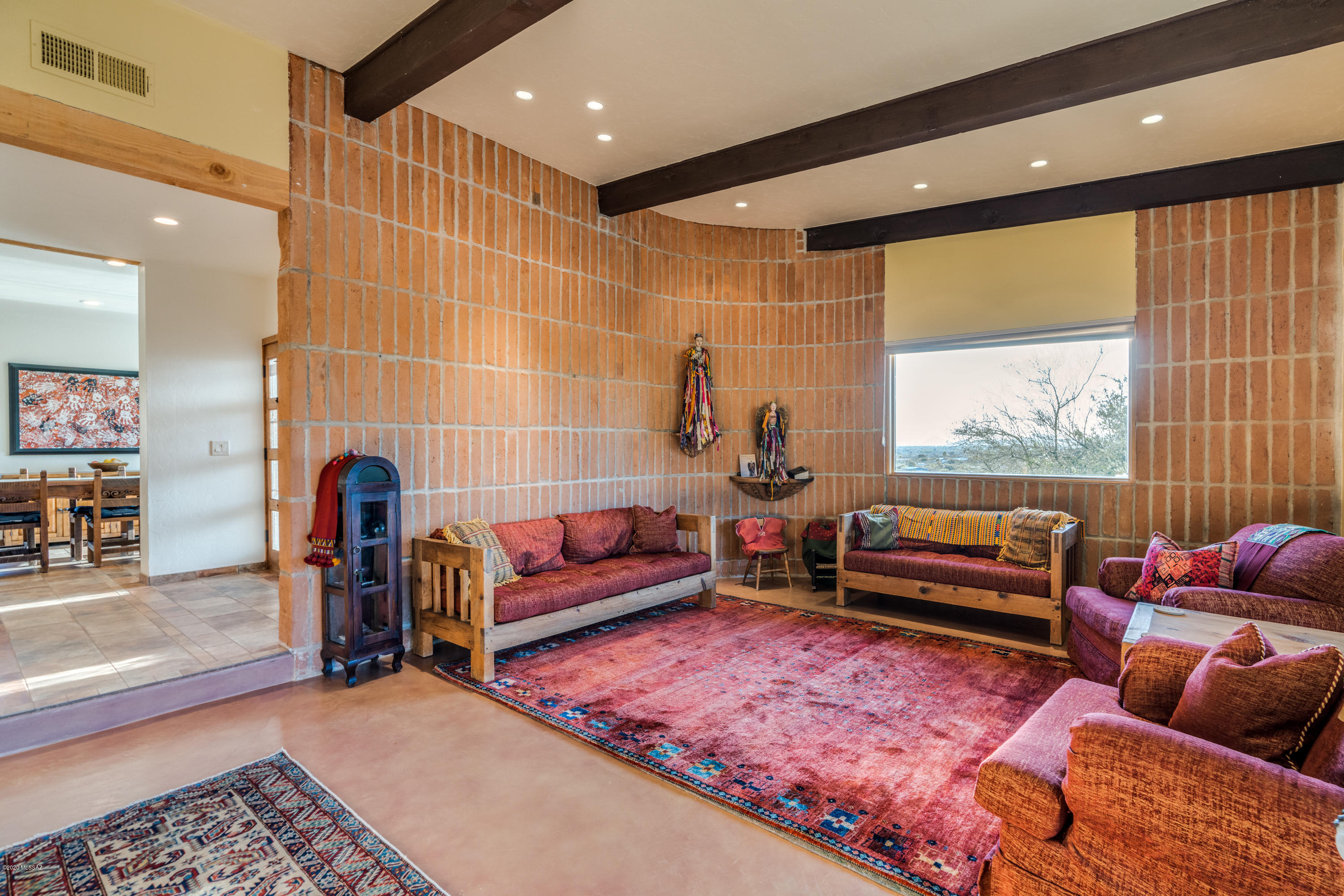 9511 E Bush Hill Place