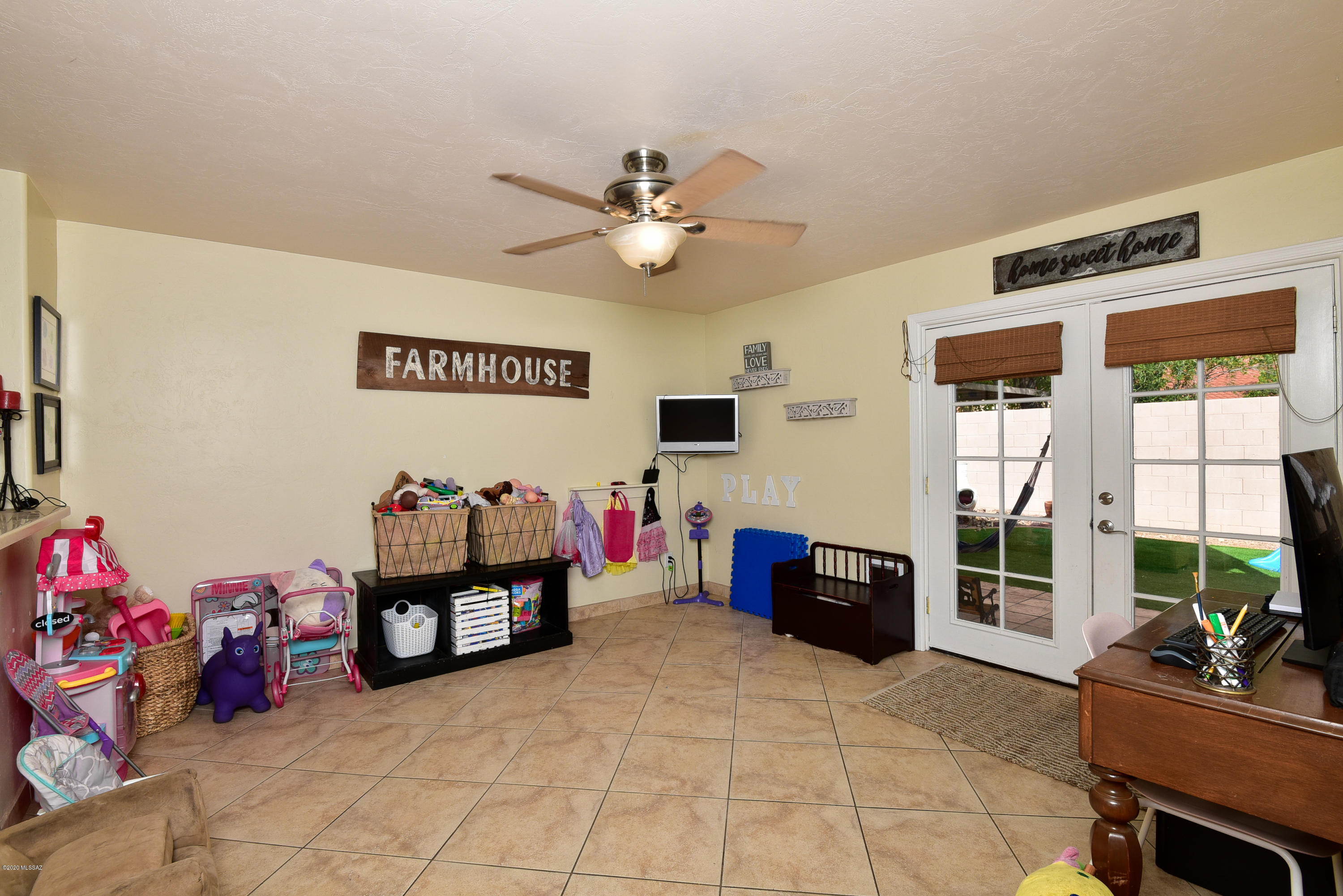 5360 N Entrada De Sabino