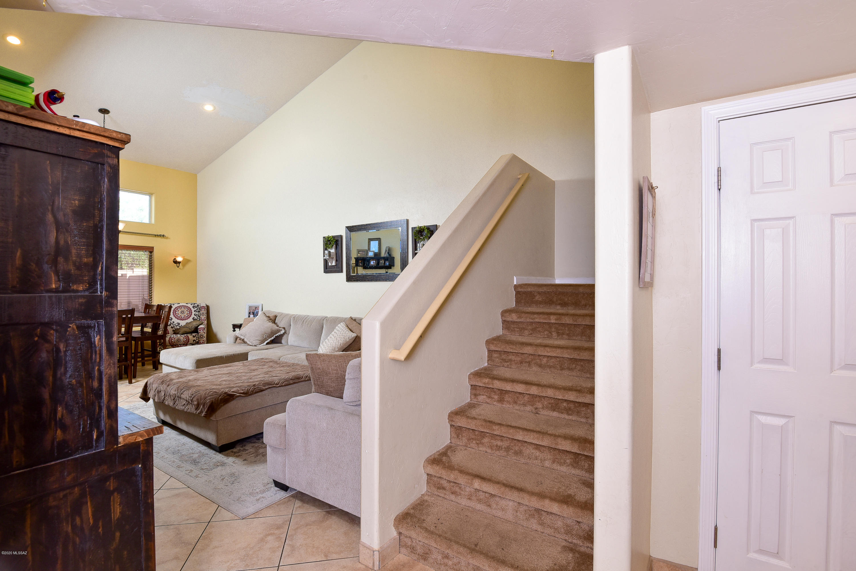 5360 N Entrada De Sabino