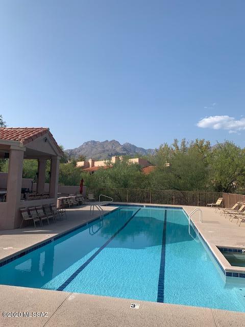 5360 N Entrada De Sabino