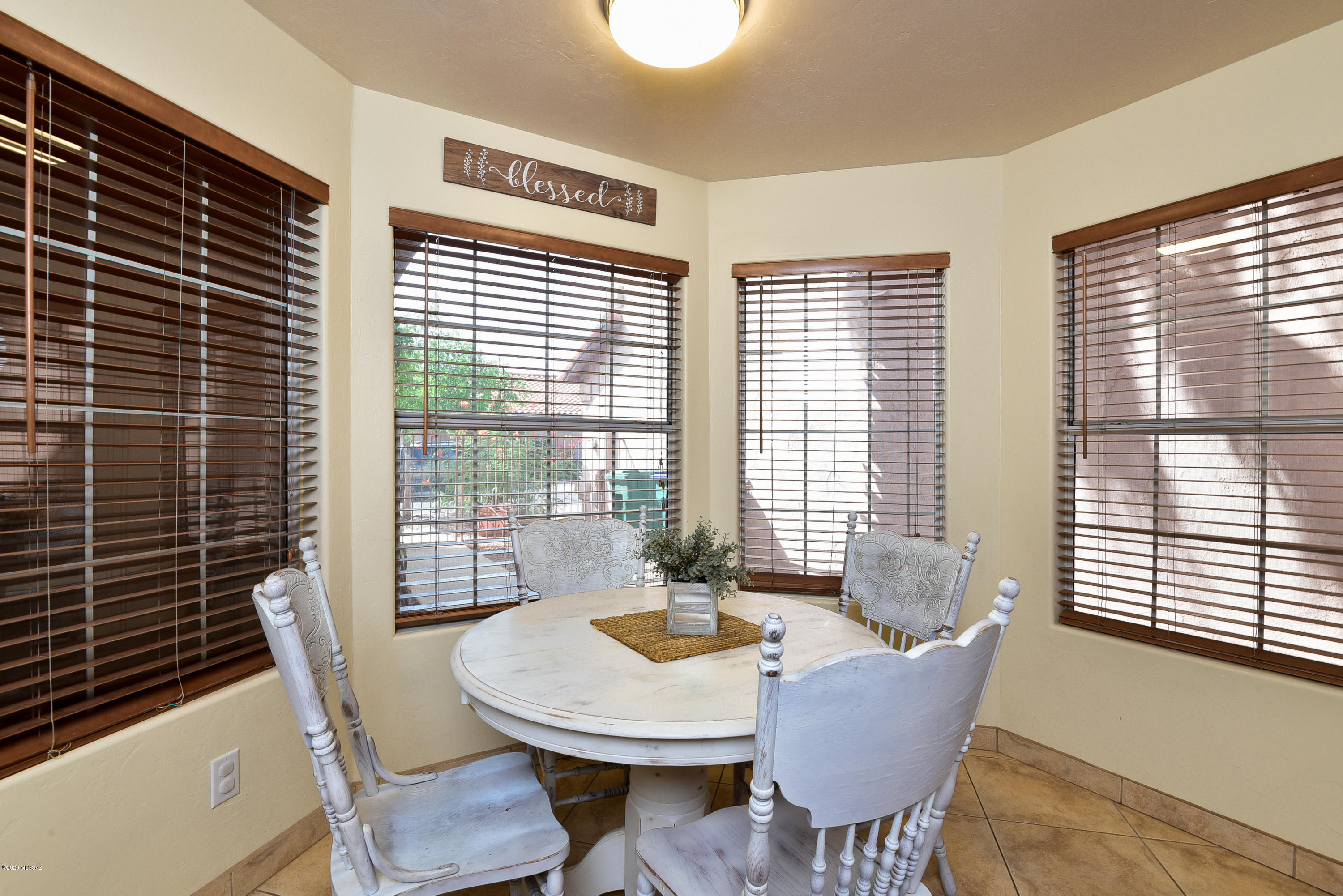 5360 N Entrada De Sabino