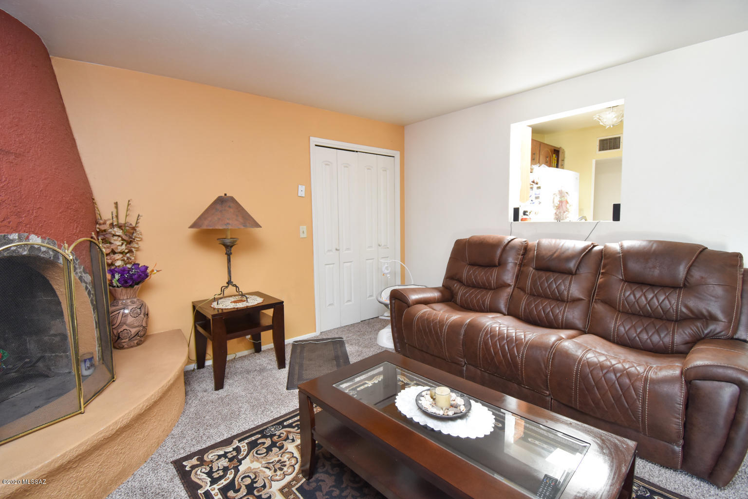 5834 E Waverly Street