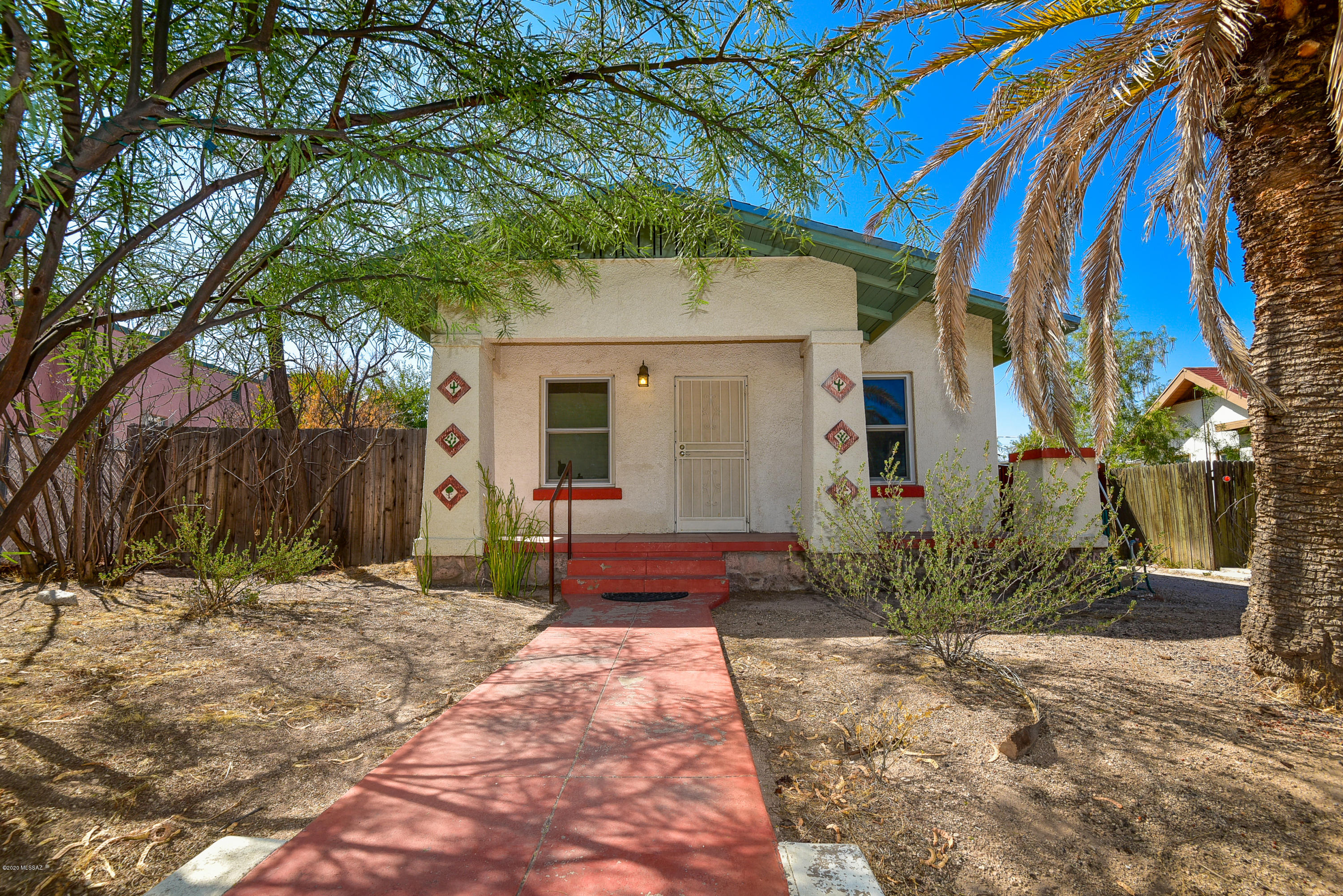 1215 N Tyndall Avenue