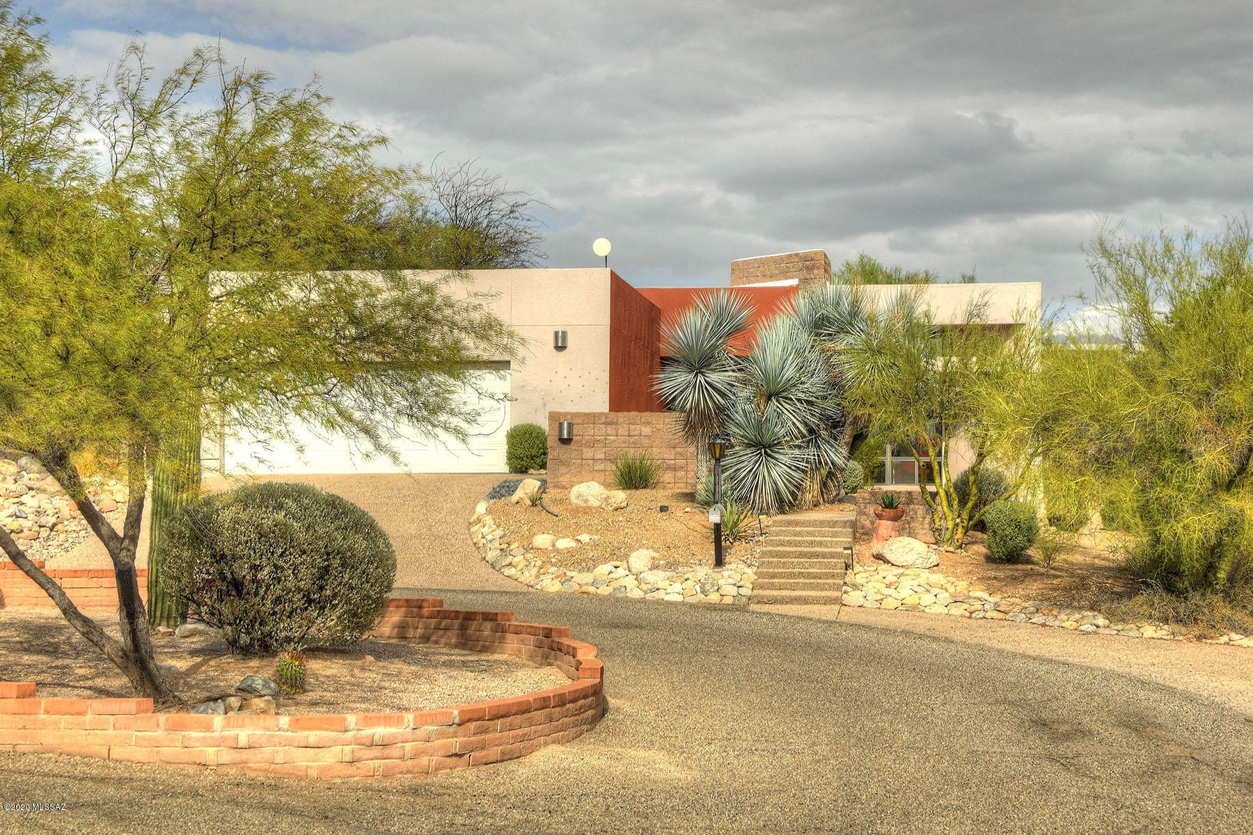 3620 N Calle Agua Verde