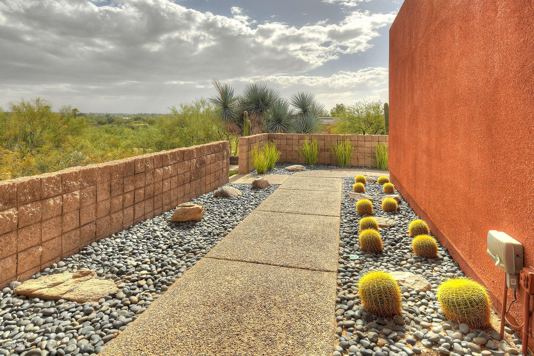 3620 N Calle Agua Verde