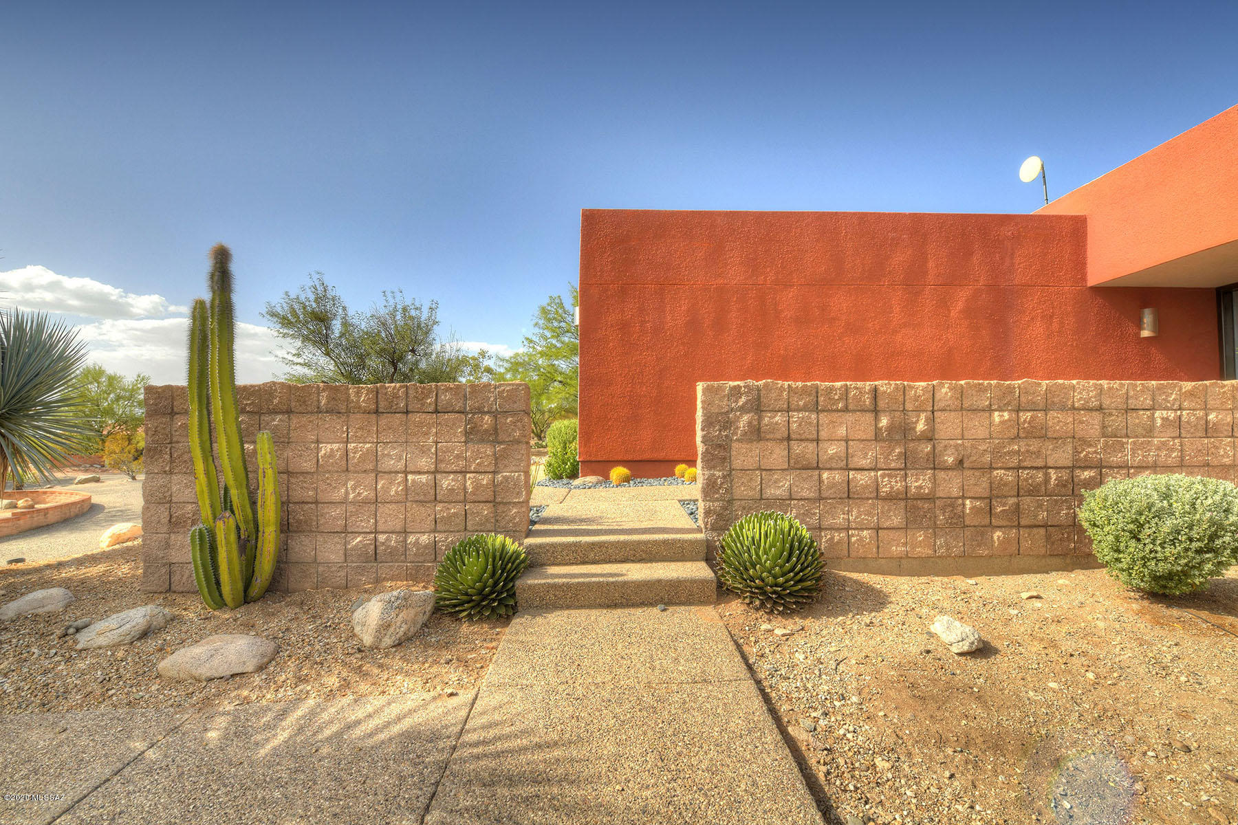 3620 N Calle Agua Verde