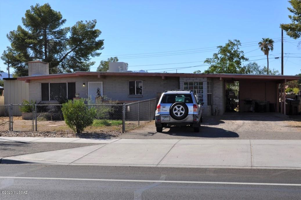 4931 N La Cholla Boulevard