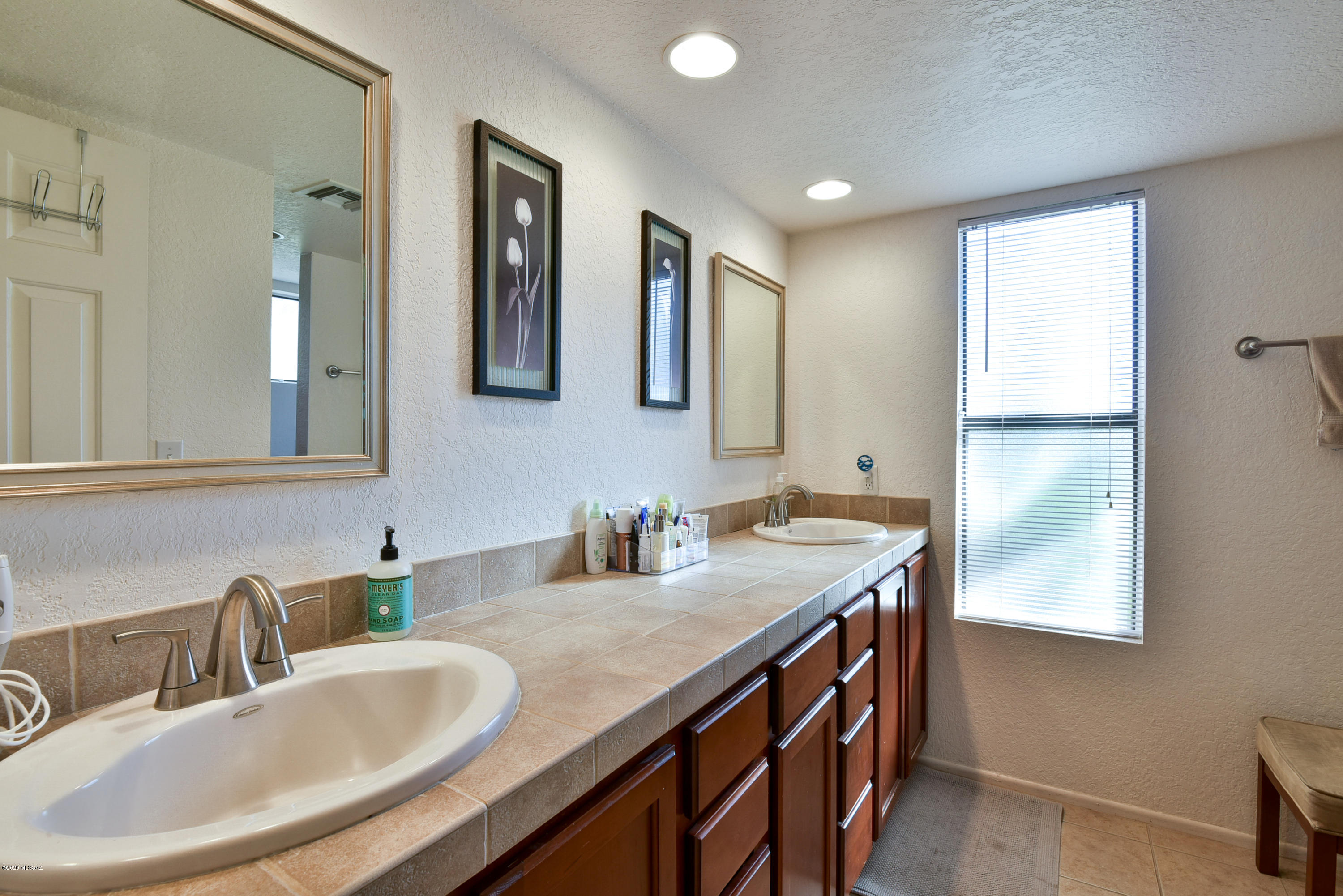 5051 N Sabino Canyon Road Unit: 1127