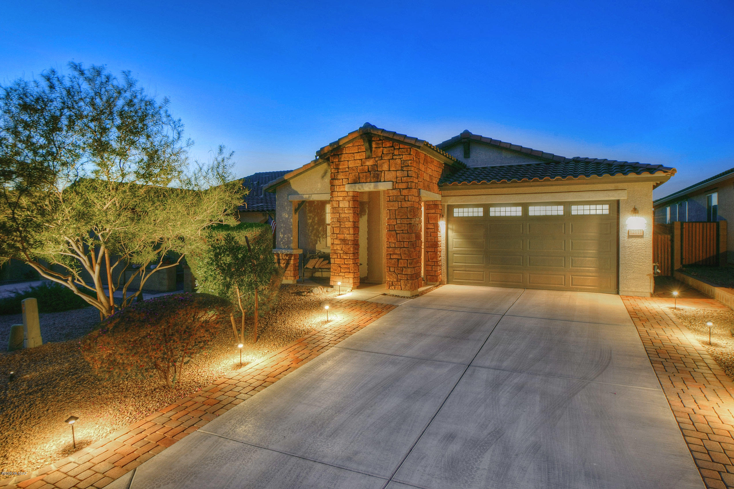 12111 N Golden Mirror Drive