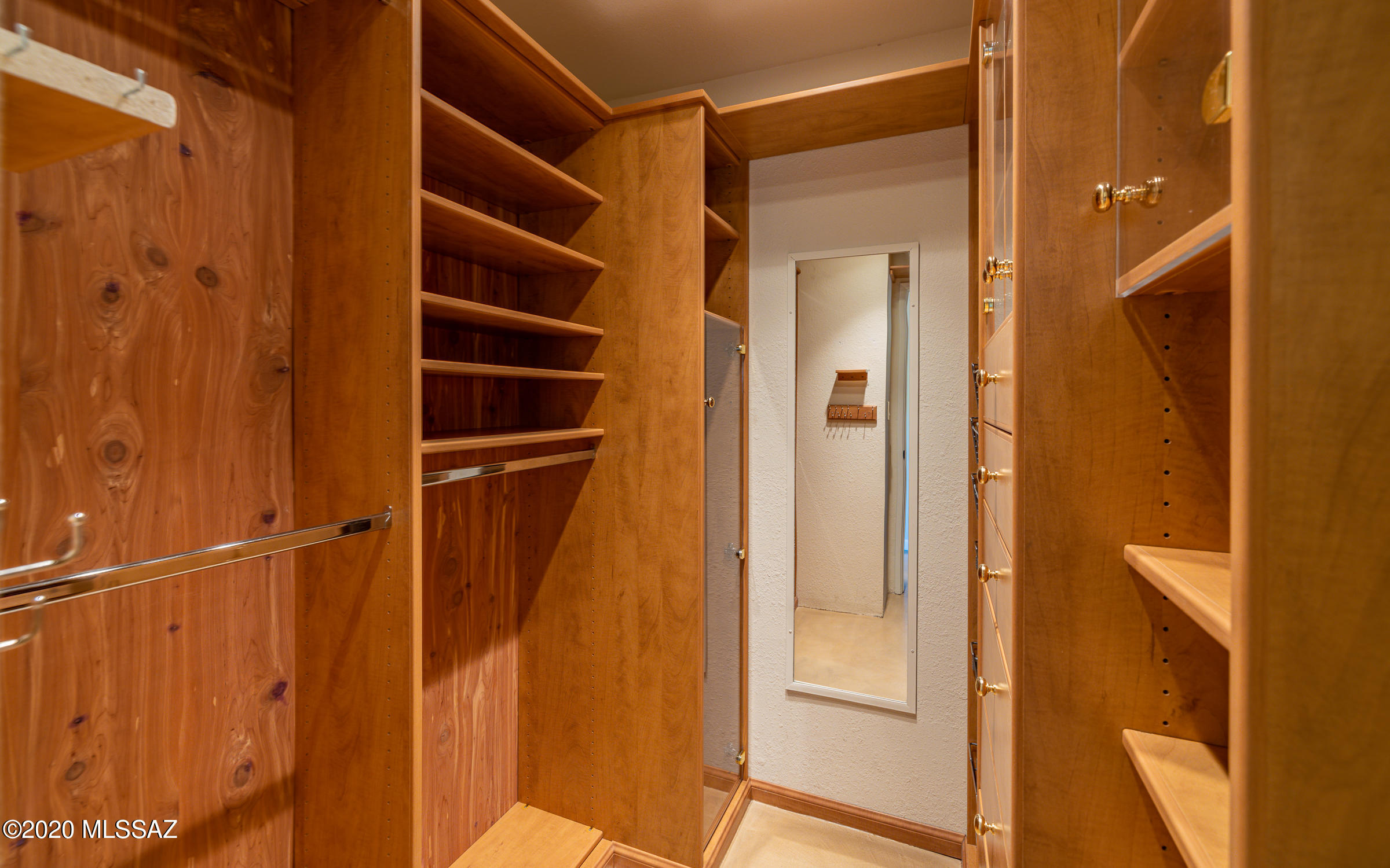 4525 N Banyon Tree Drive