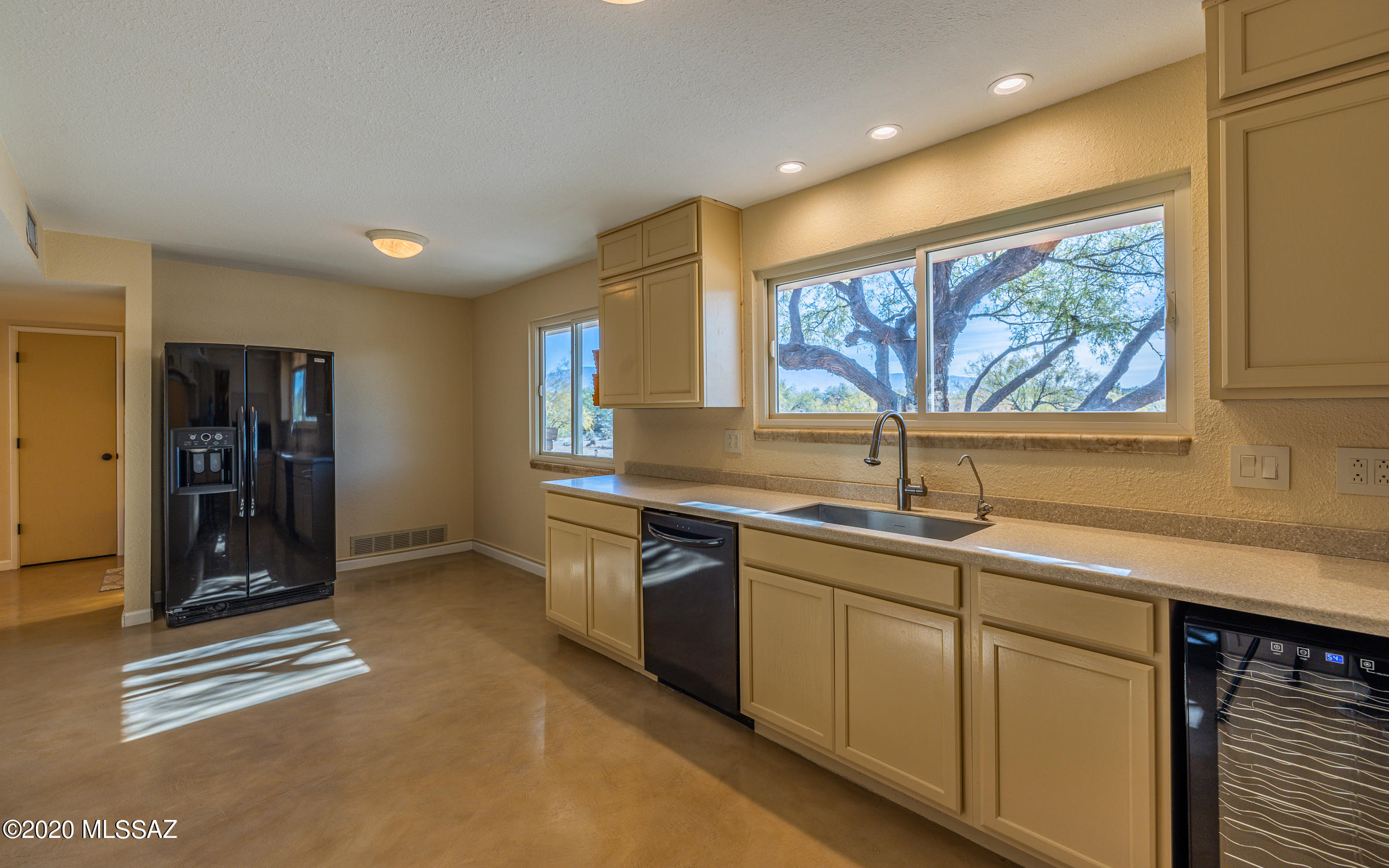 4525 N Banyon Tree Drive