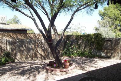 1911 N Frances Boulevard