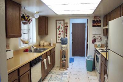 1911 N Frances Boulevard