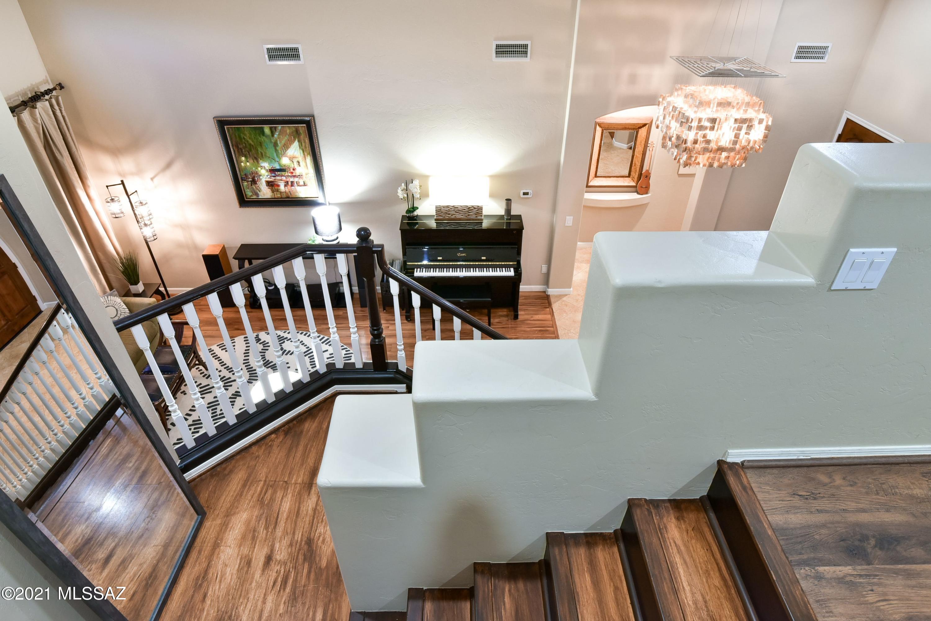 5719 N Placita Deleite