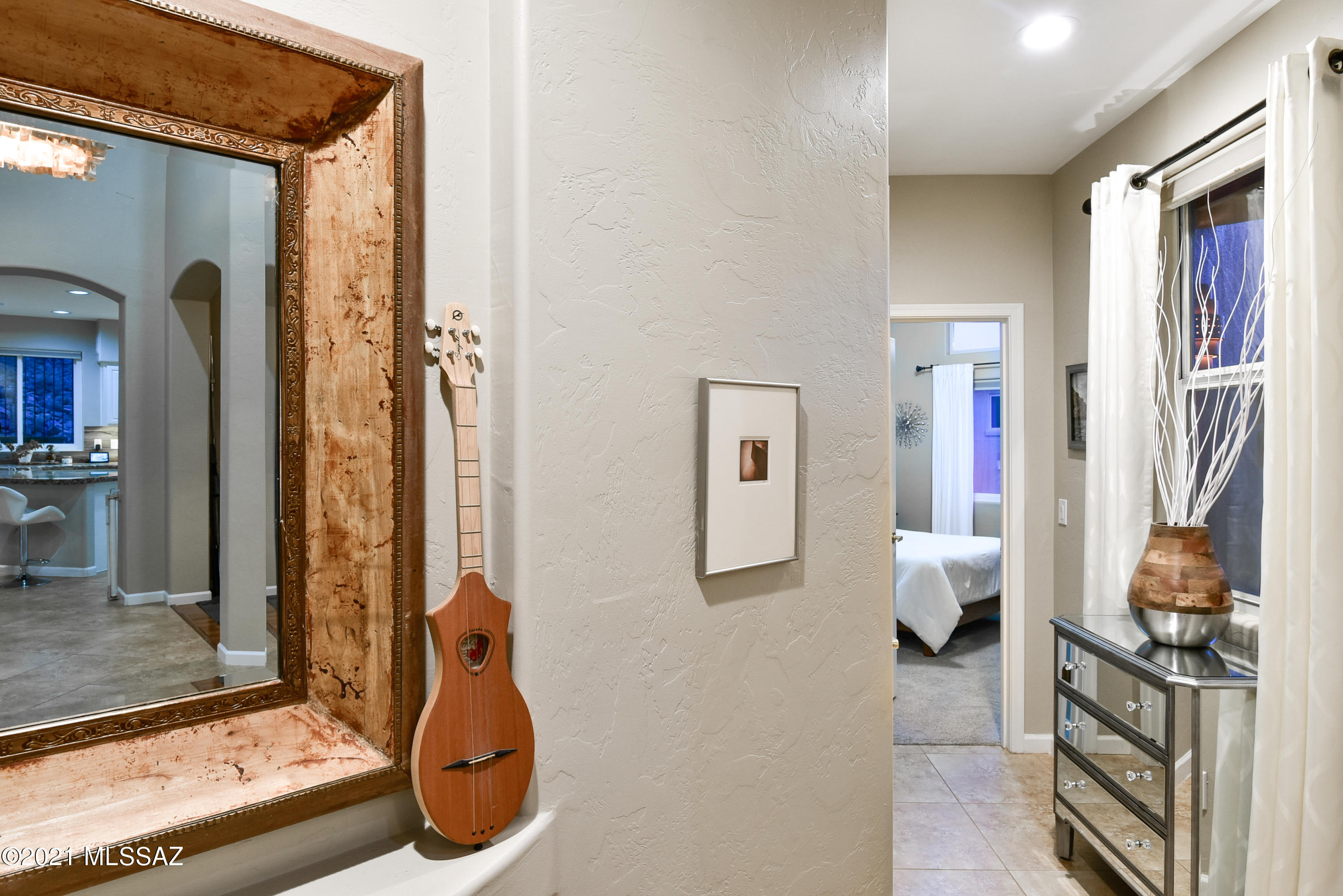 5719 N Placita Deleite