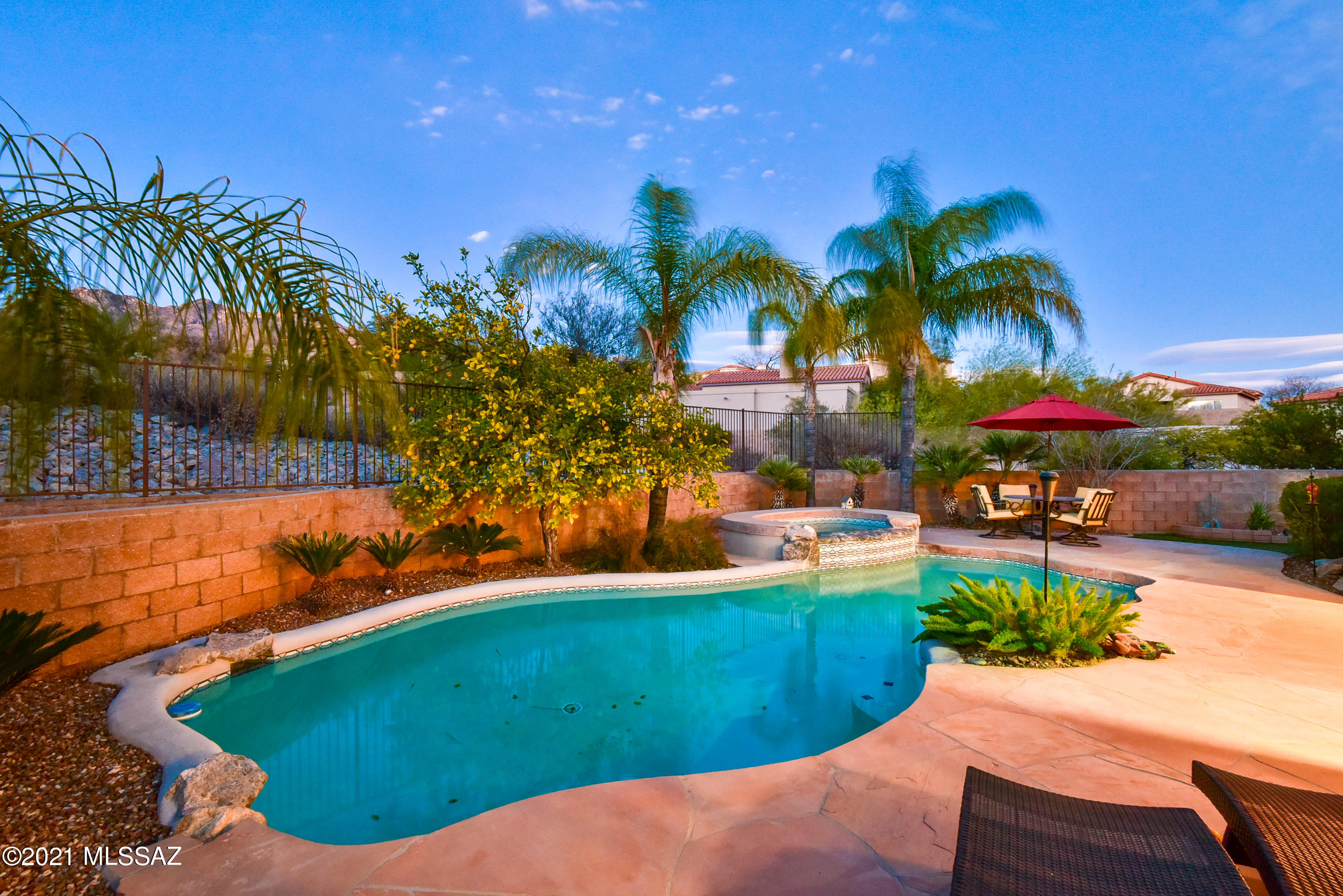 5719 N Placita Deleite