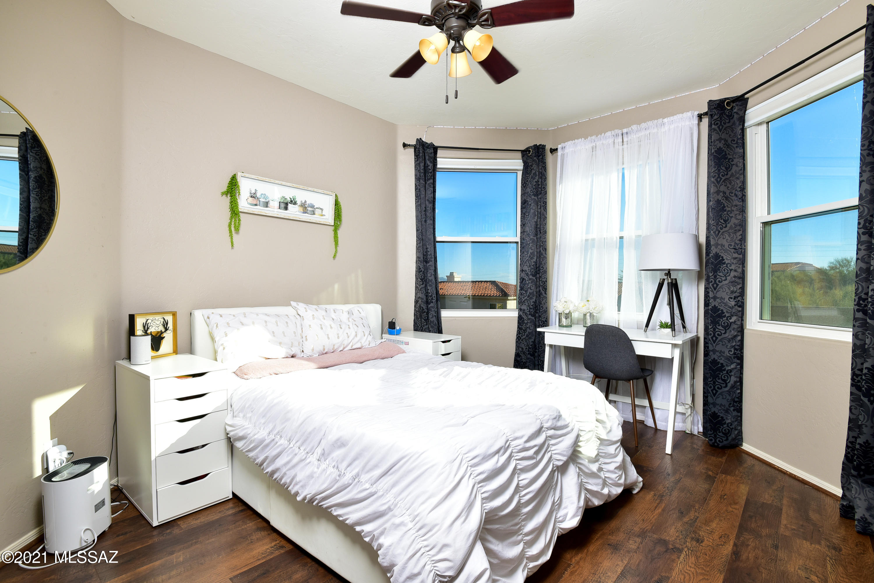 5719 N Placita Deleite