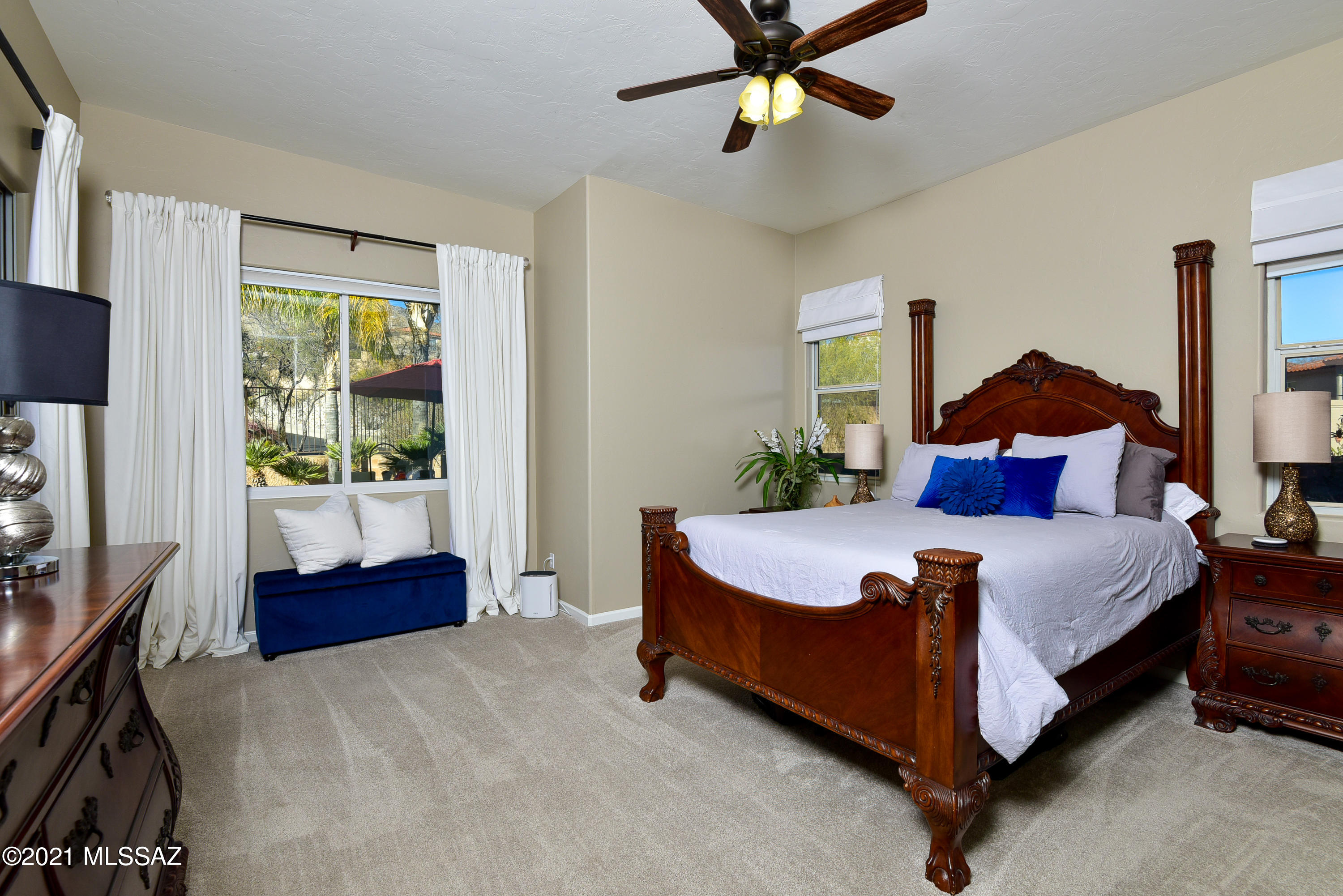 5719 N Placita Deleite