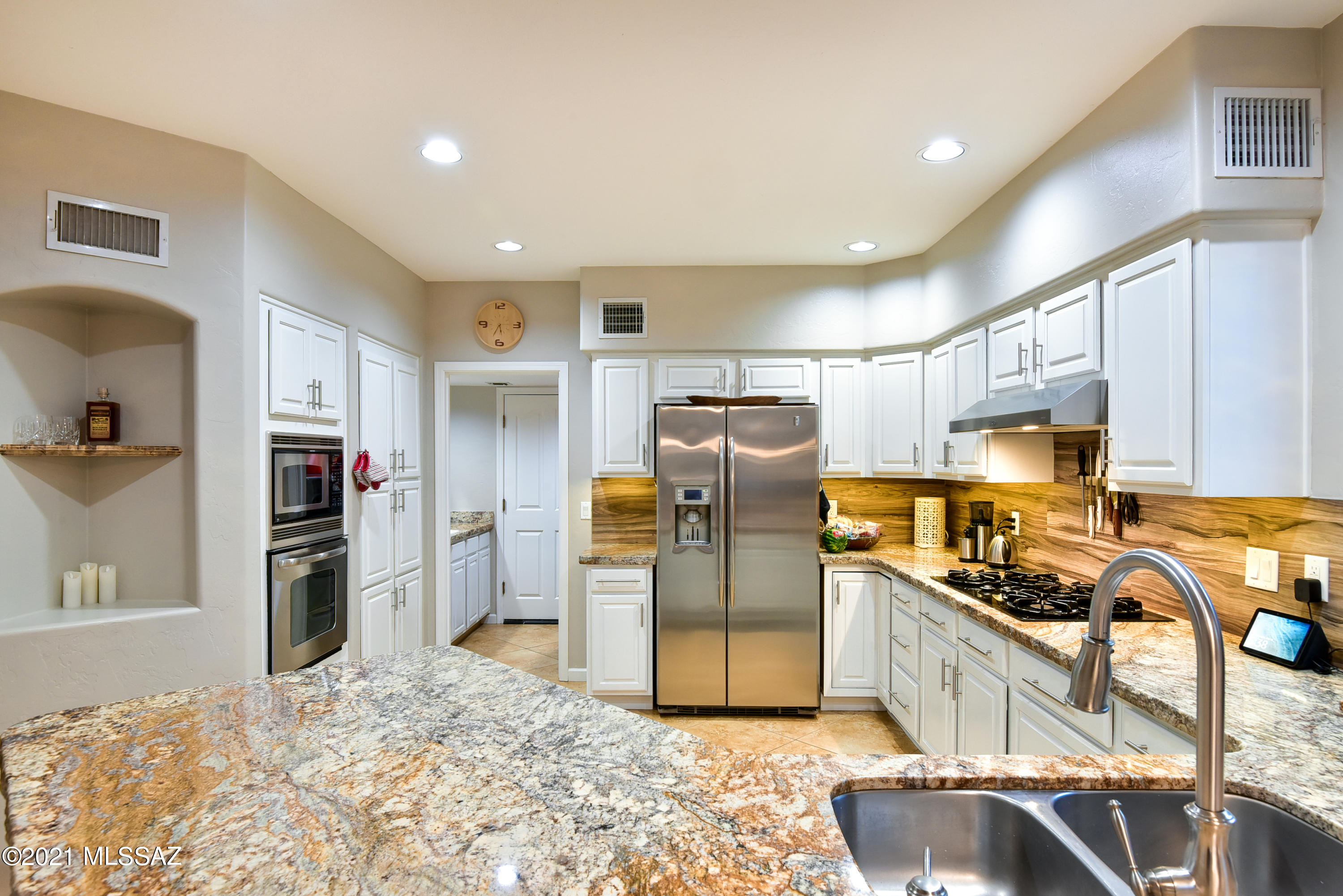 5719 N Placita Deleite