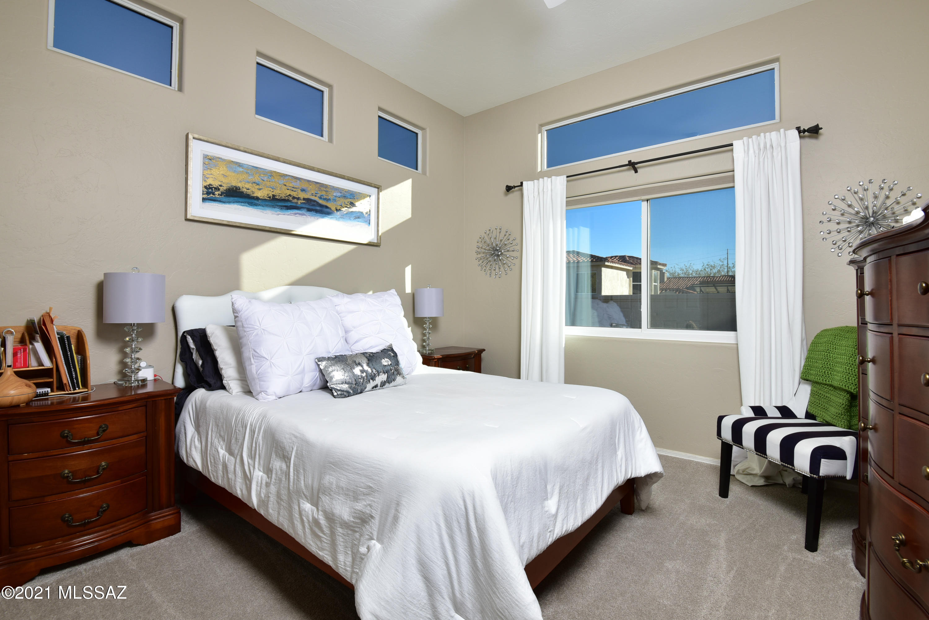 5719 N Placita Deleite