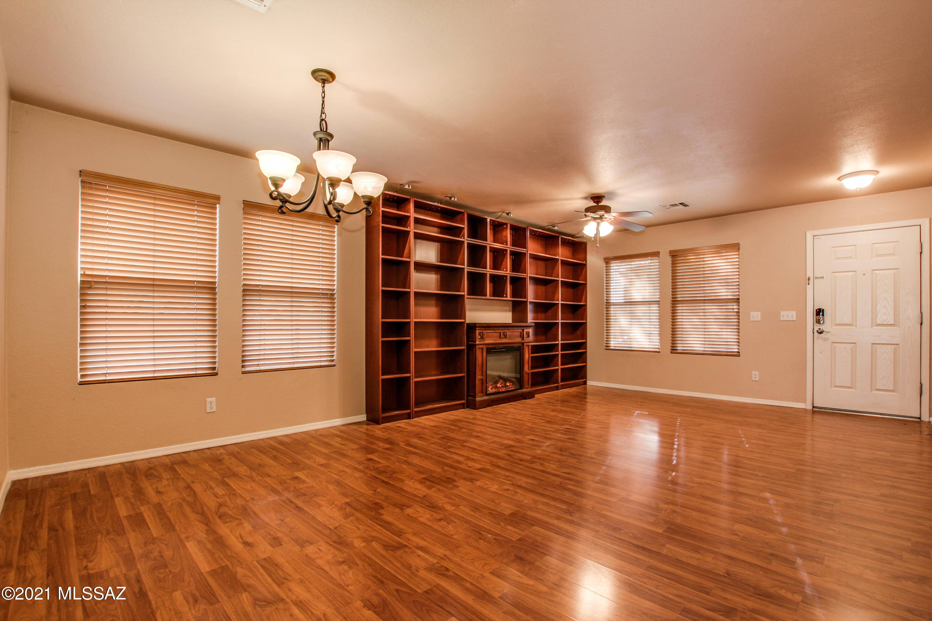 13168 N Tanner Robert Drive