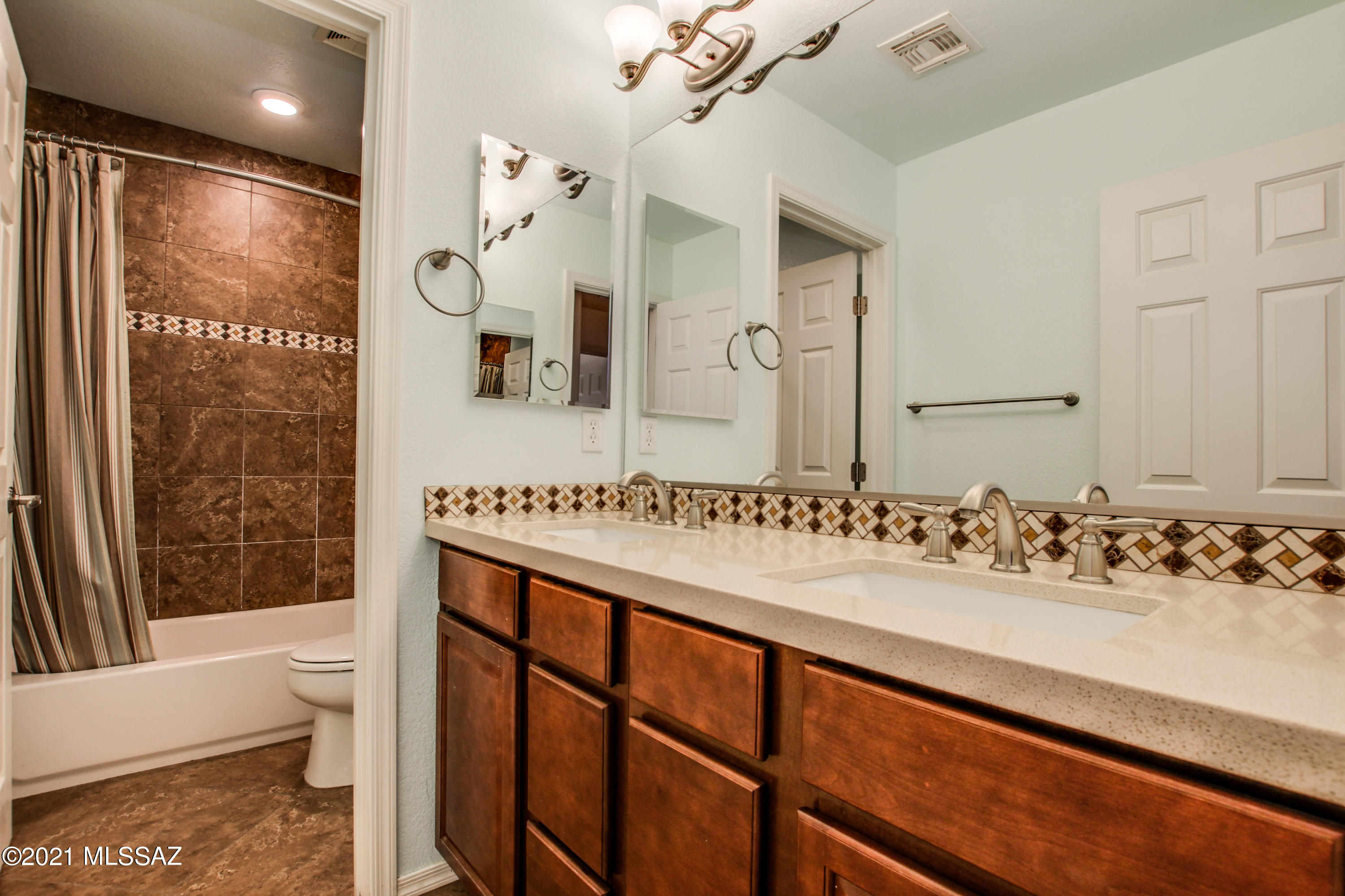 13168 N Tanner Robert Drive