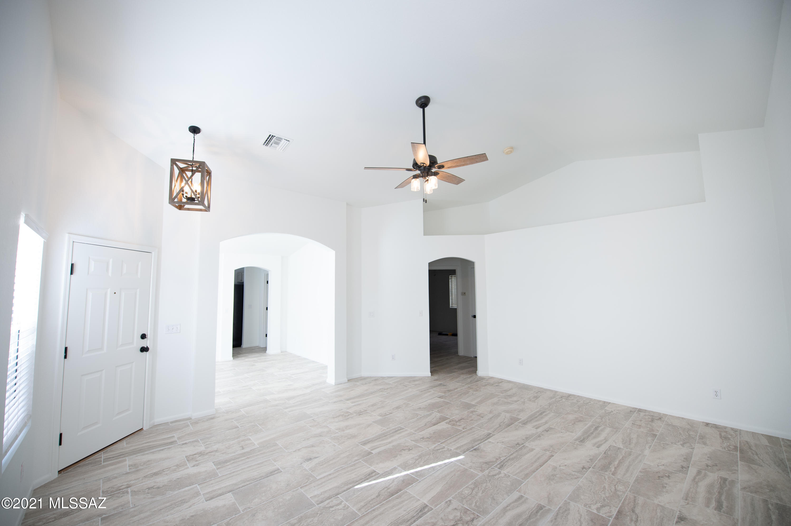 9229 E Muleshoe Street