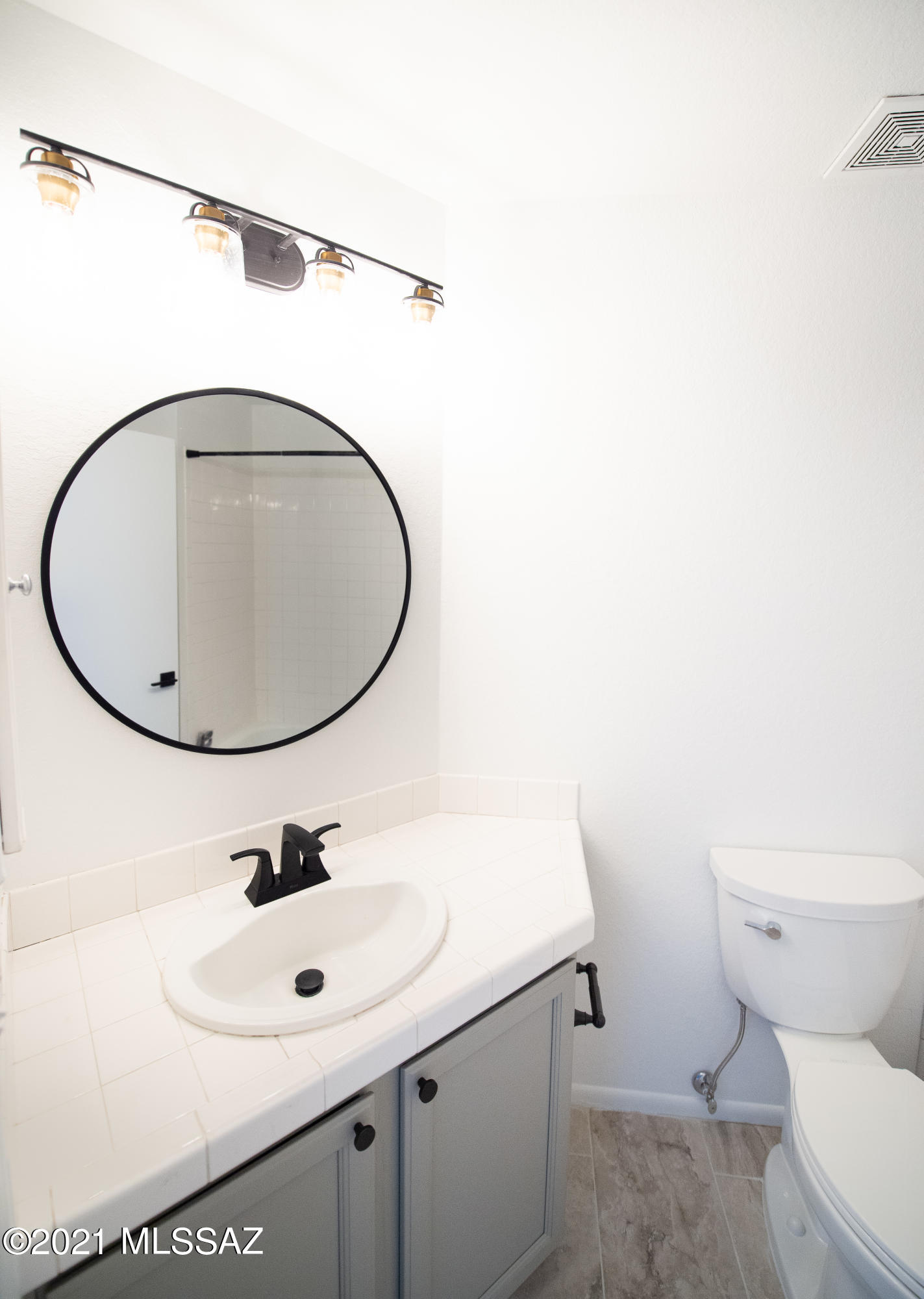 9229 E Muleshoe Street